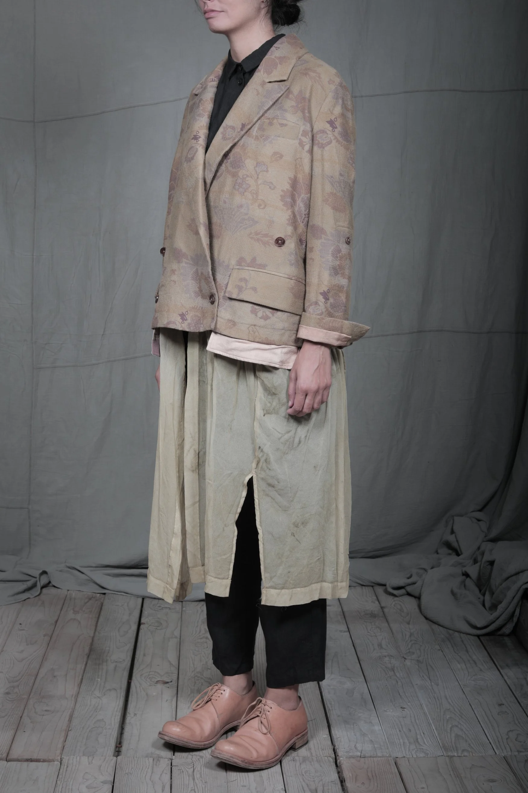 AM - SS2023 - MENS LOOKBOOK-847 2.jpg
