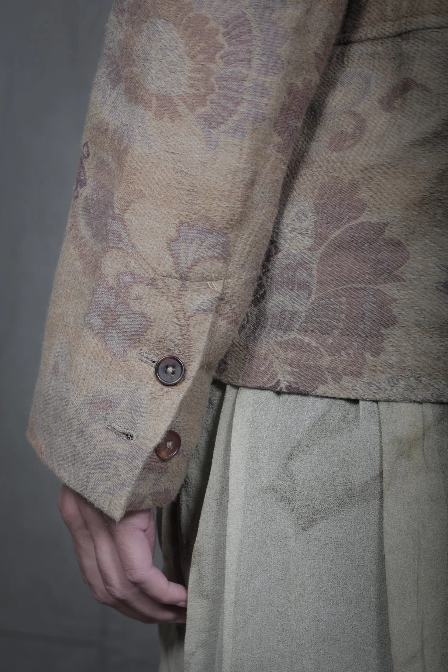 AM - SS2023 - MENS LOOKBOOK-855 2.jpg