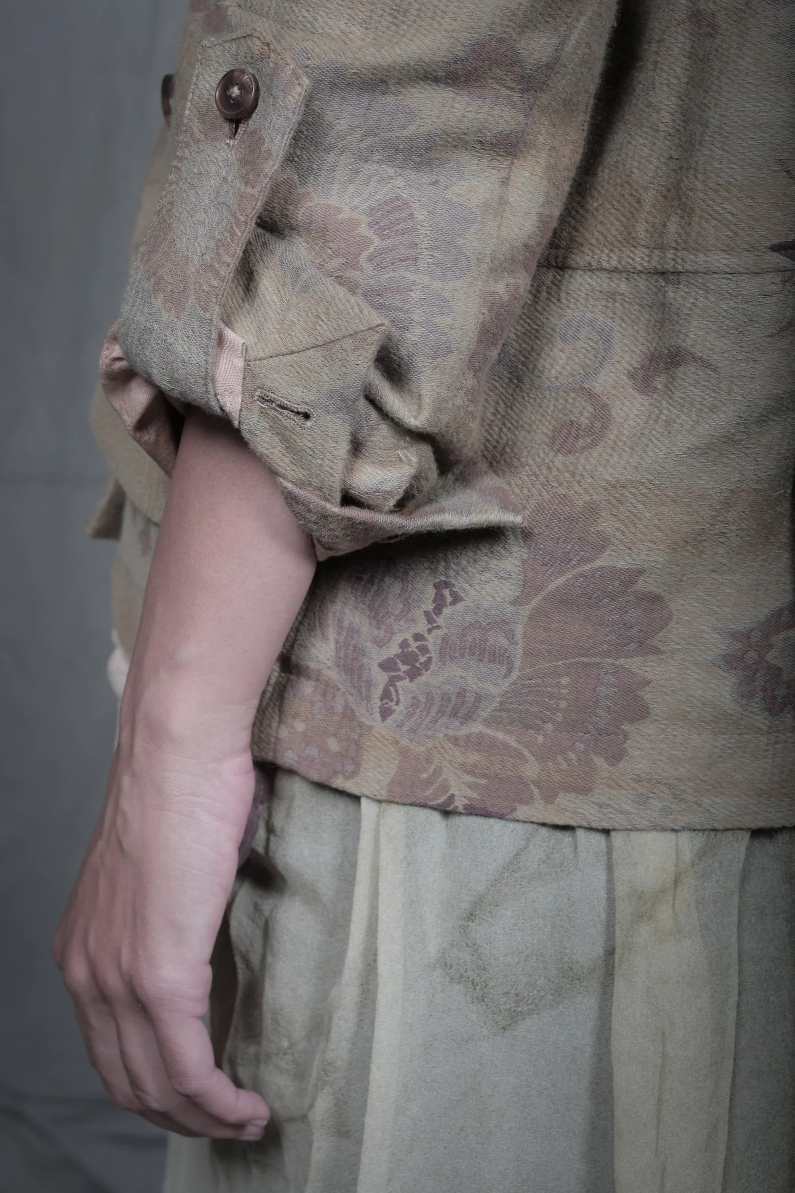 AM - SS2023 - MENS LOOKBOOK-854 2.jpg