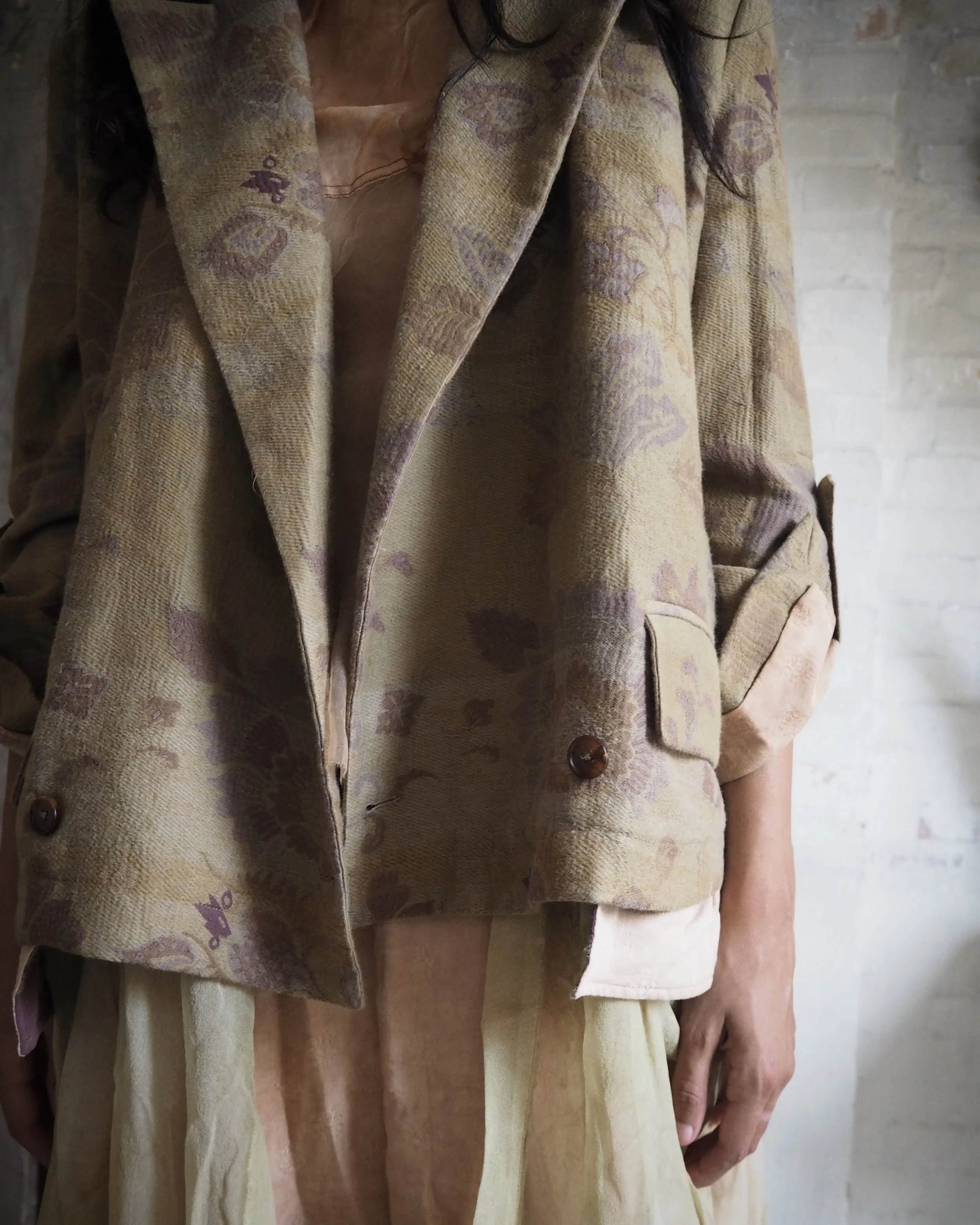 AM - SS2023 - CAMPAIGN-172.jpg