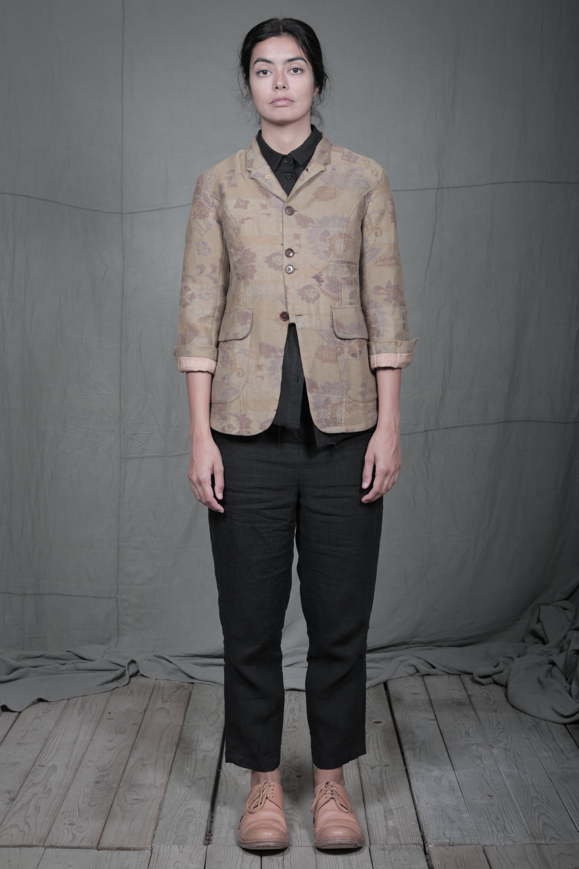 AM - SS2023 - MENS LOOKBOOK-862 2.jpg