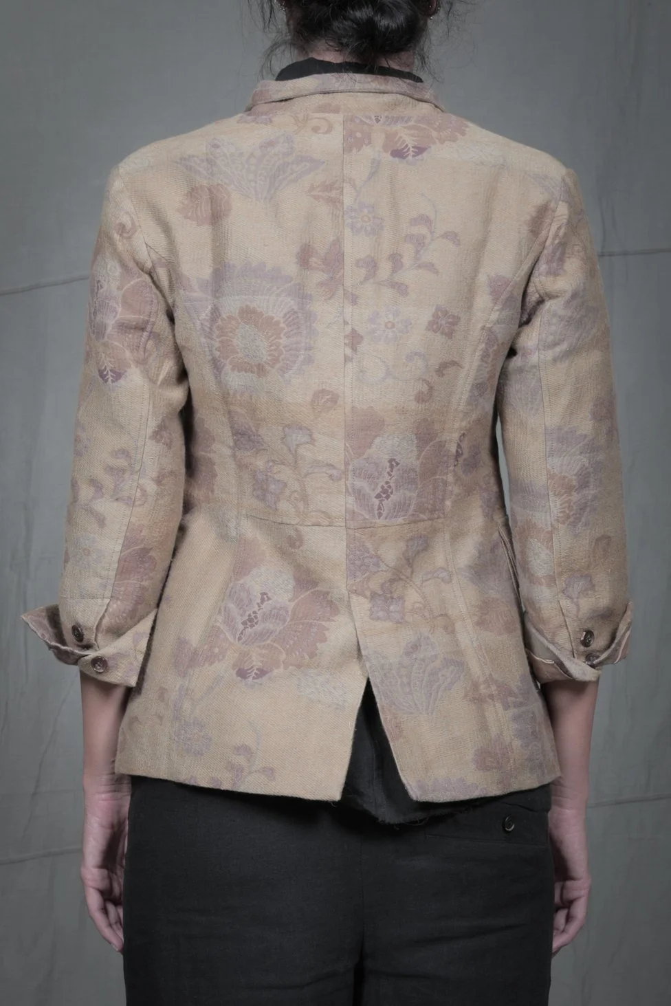 AM - SS2023 - MENS LOOKBOOK-866 2.jpg