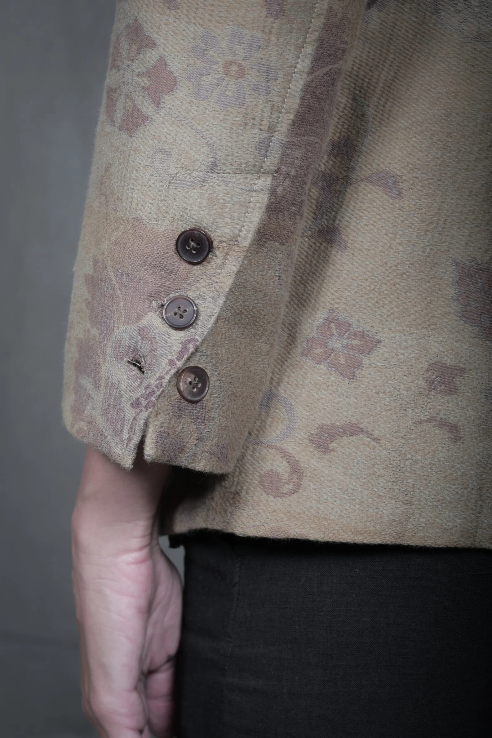 AM - SS2023 - MENS LOOKBOOK-872 2.jpg