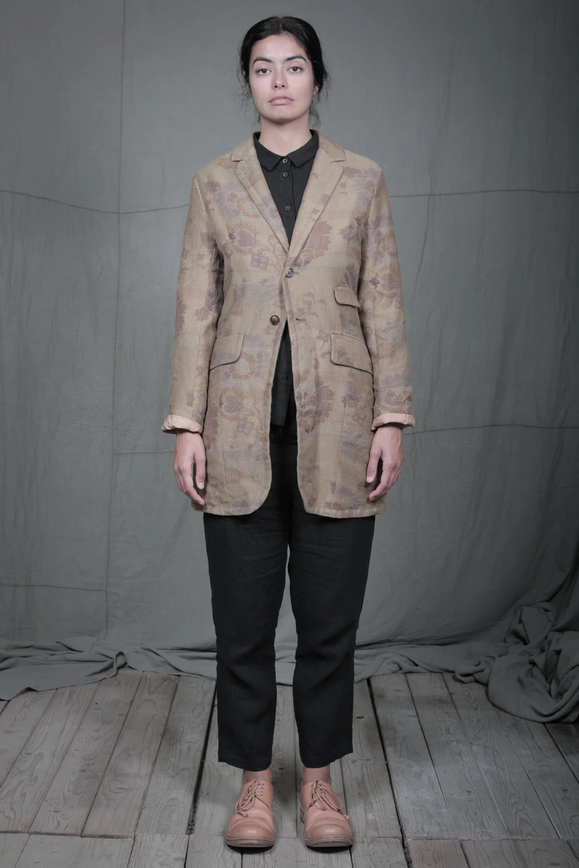 AM - SS2023 - MENS LOOKBOOK-880 2.jpg