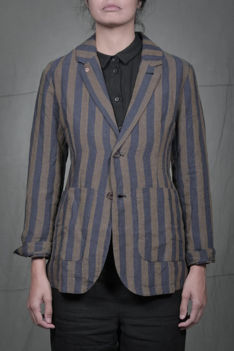 AM - SS2023 - MENS LOOKBOOK-889 2.jpg