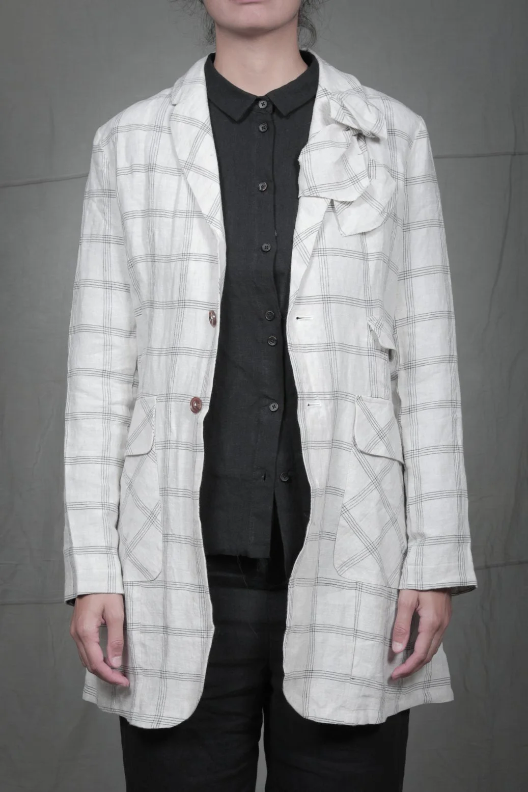 AM - SS2023 - MENS LOOKBOOK-919 2.jpg