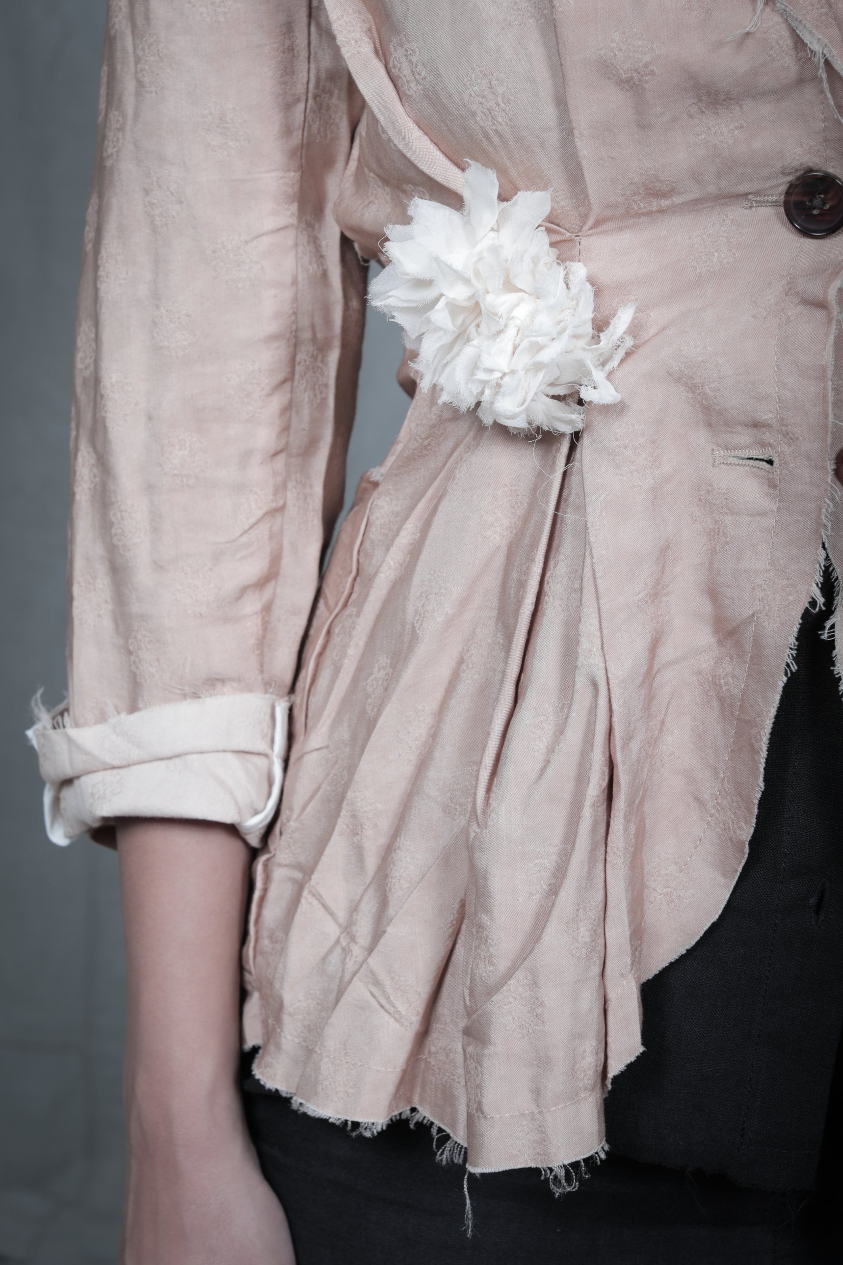 AM - SS2023 - MENS LOOKBOOK-927 2.jpg