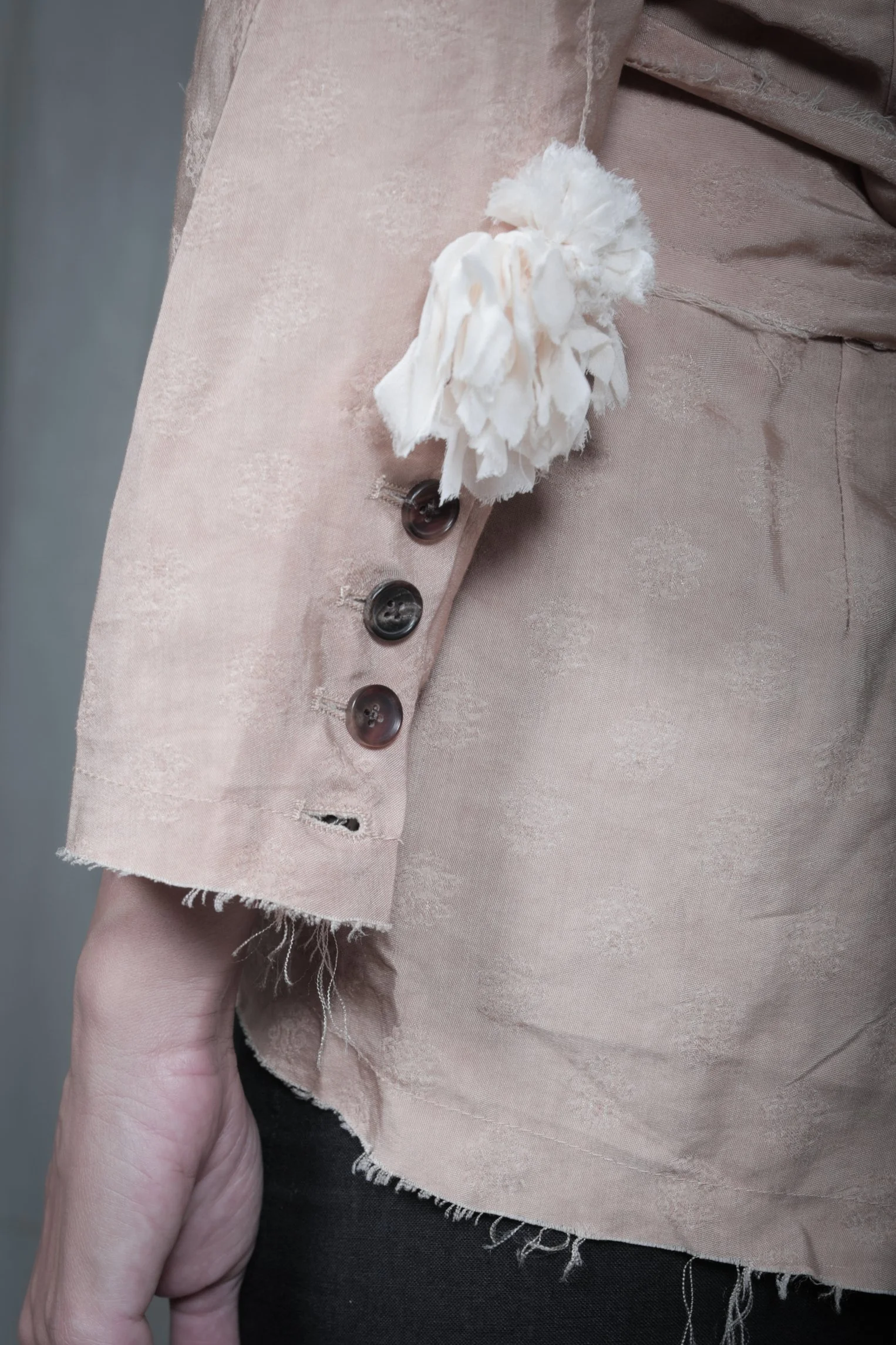 AM - SS2023 - MENS LOOKBOOK-930 2.jpg
