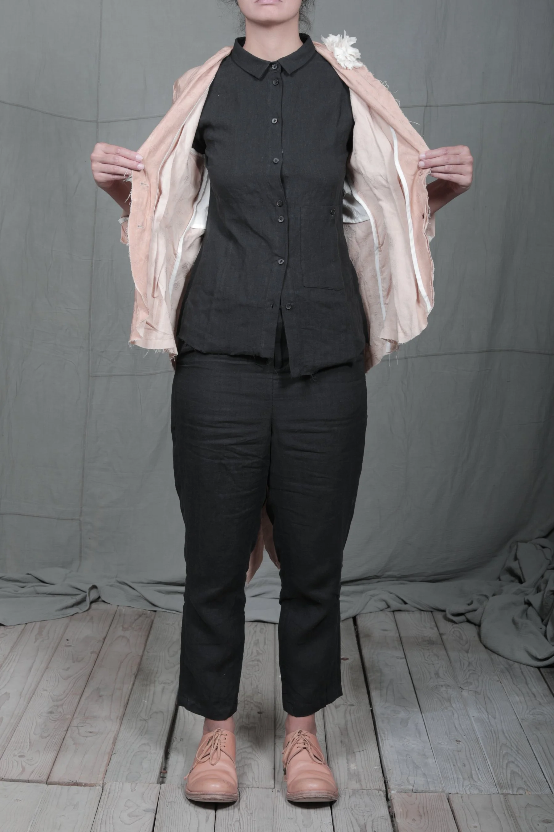 AM - SS2023 - MENS LOOKBOOK-933 2.jpg