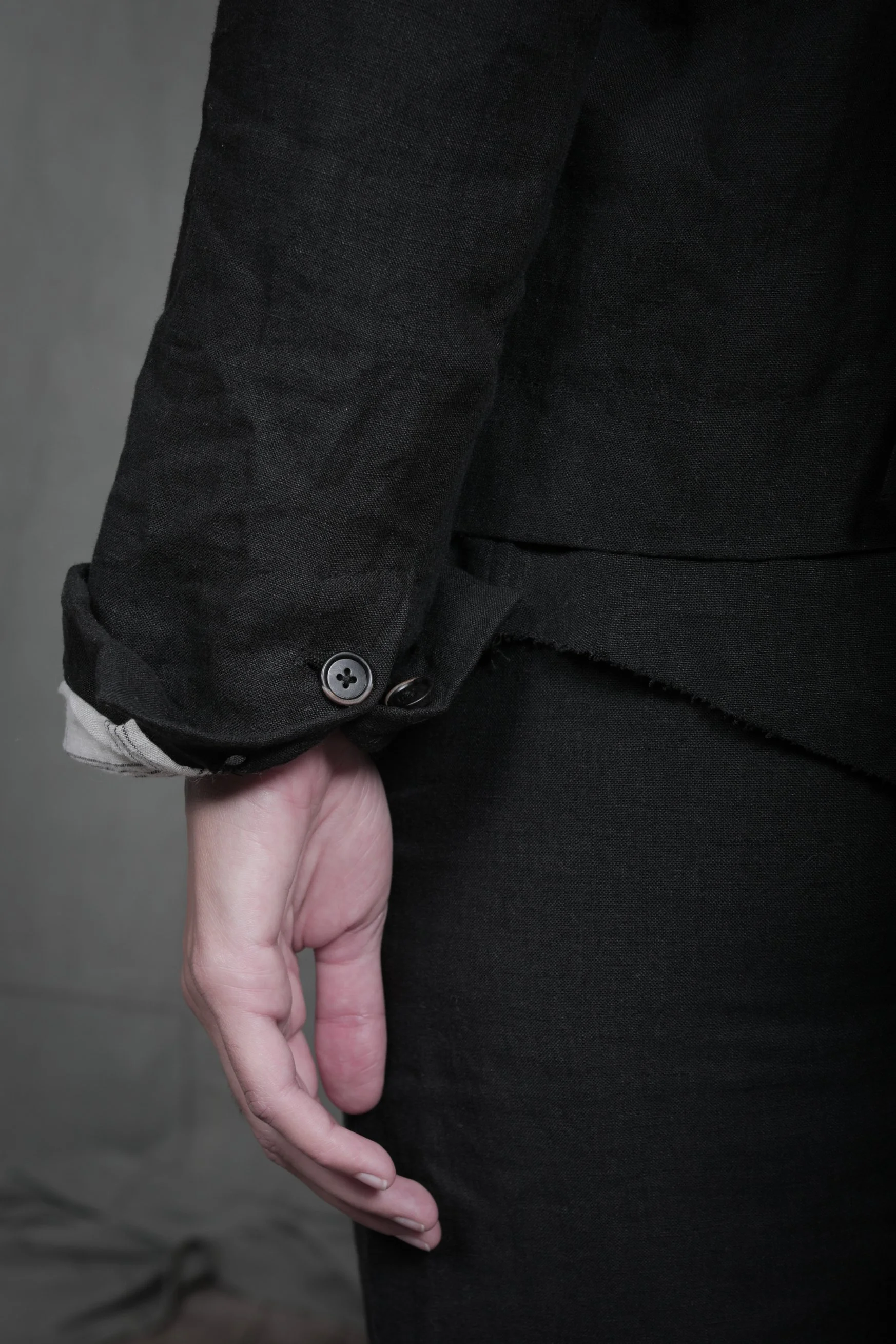 AM - SS2023 - MENS LOOKBOOK-942 2.jpg