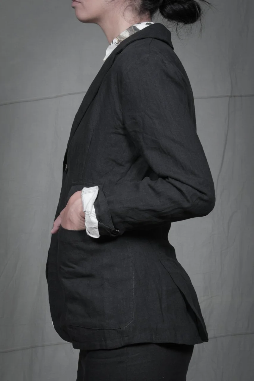 AM - SS2023 - MENS LOOKBOOK-951 2.jpg