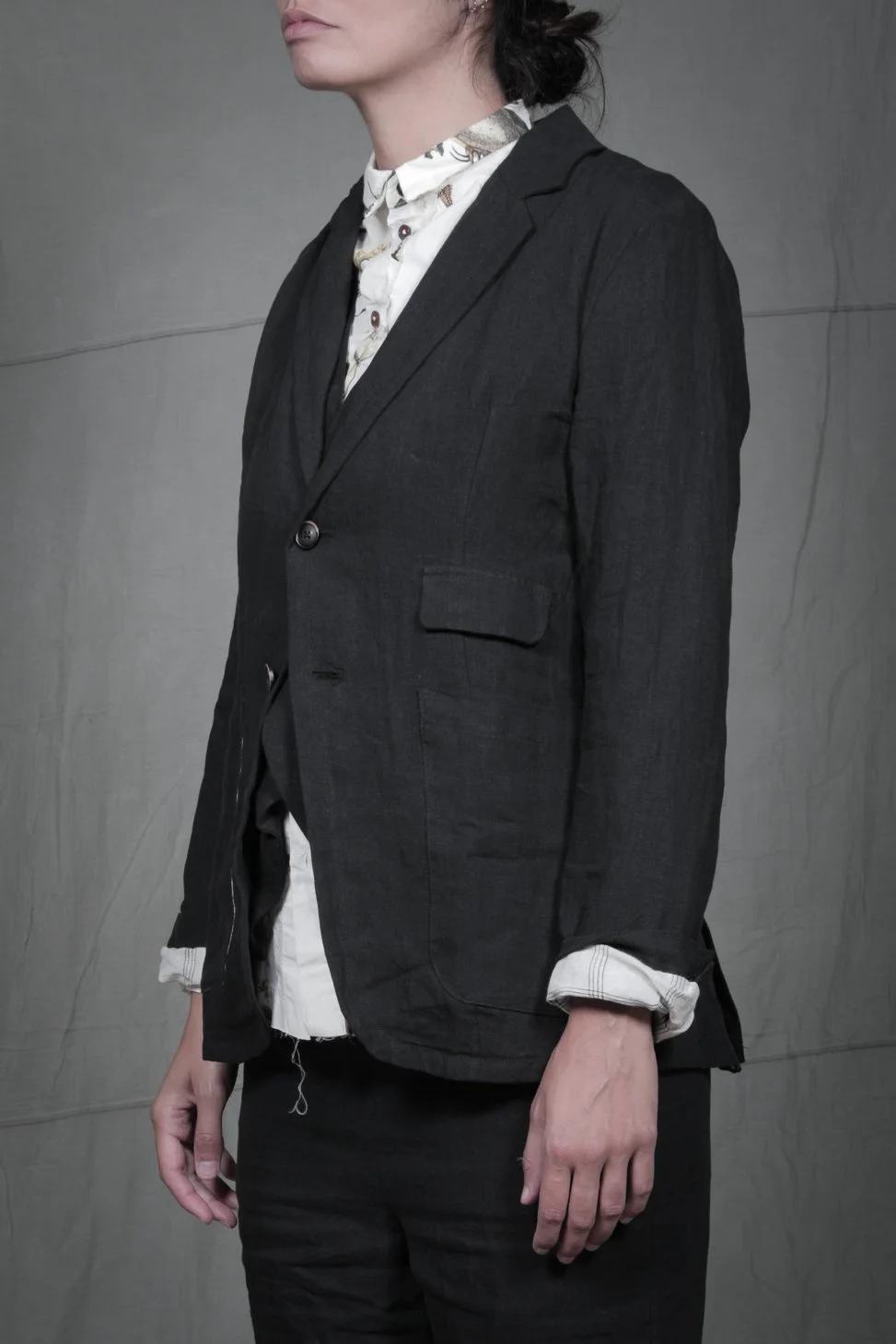 AM - SS2023 - MENS LOOKBOOK-950 2.jpg