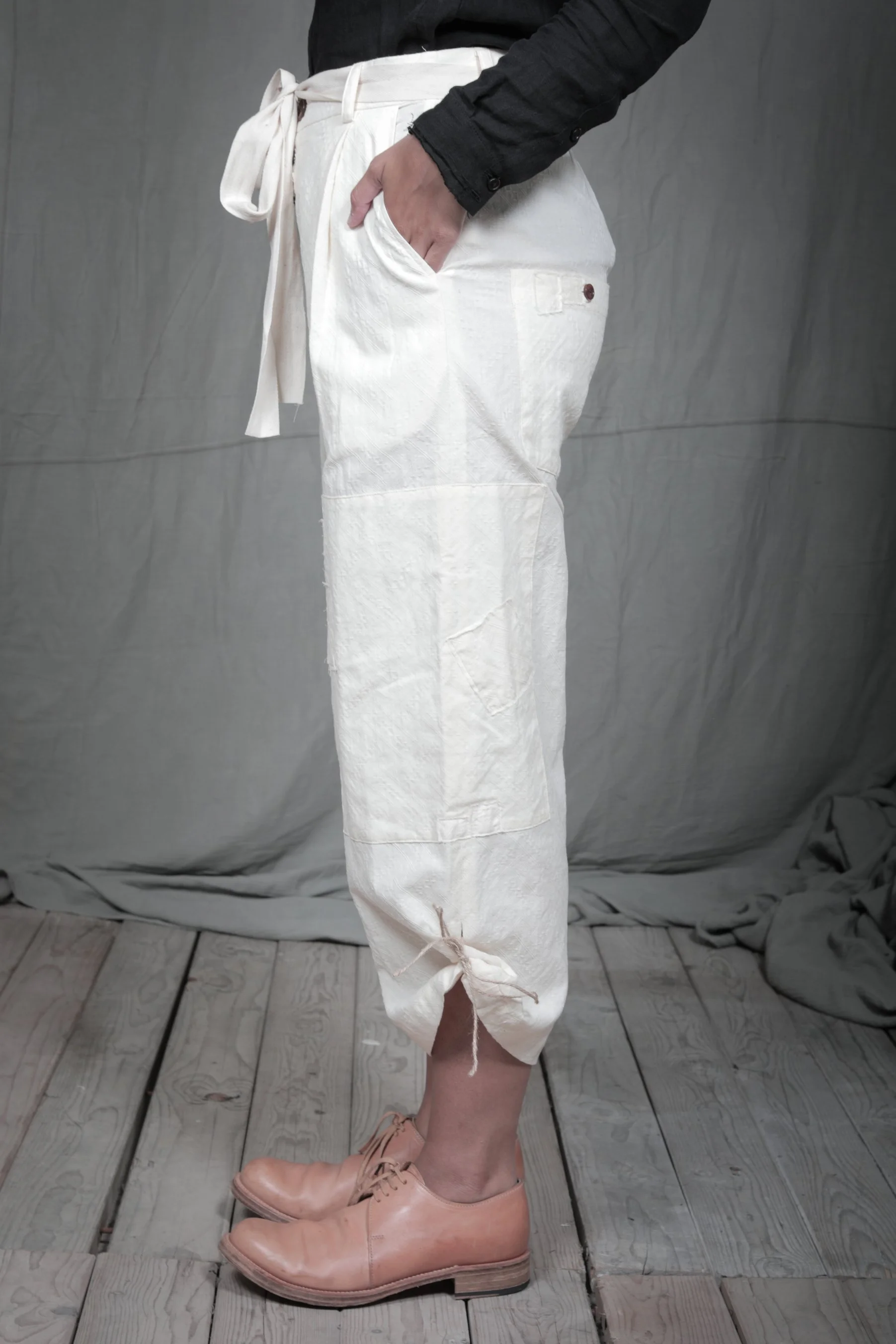 AM - SS2023 - MENS LOOKBOOK-1006 2.jpg