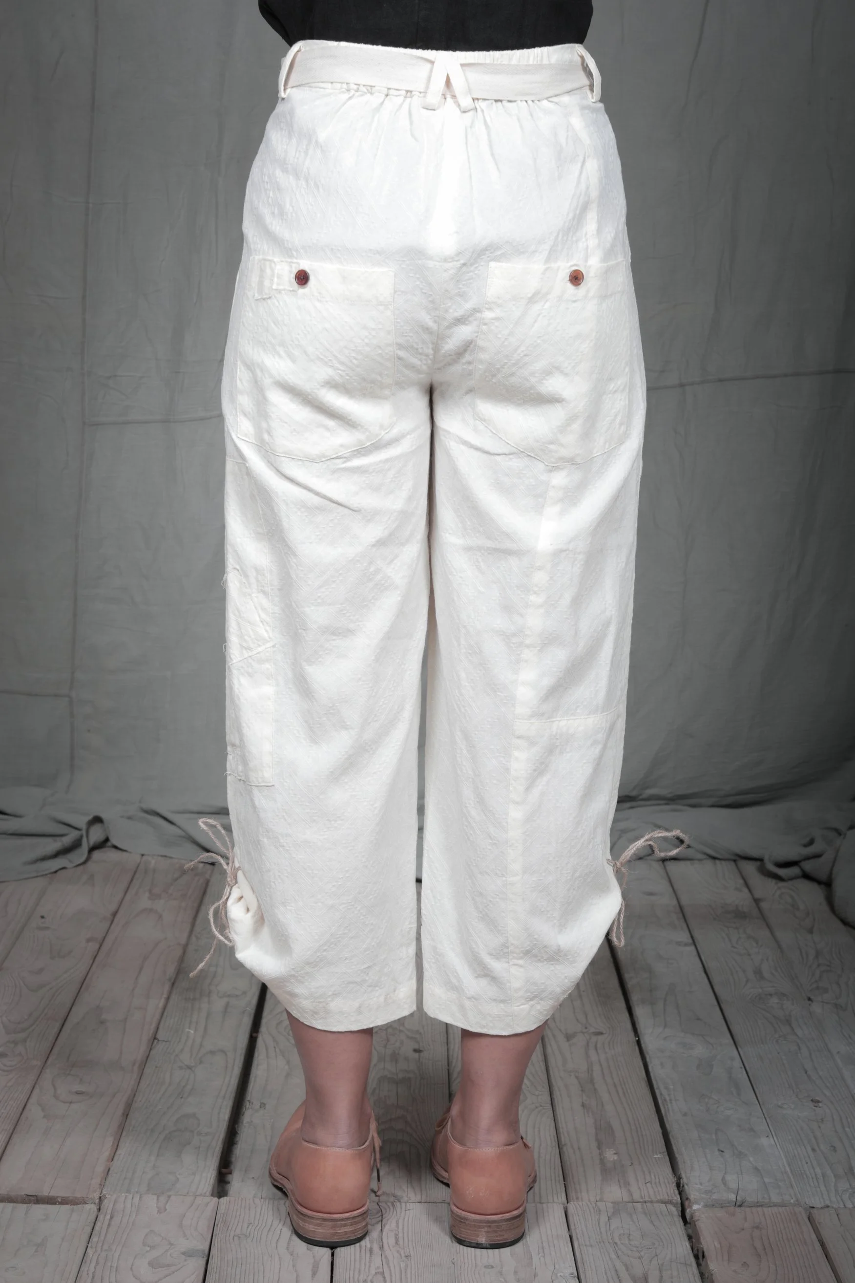 AM - SS2023 - MENS LOOKBOOK-1007 2.jpg
