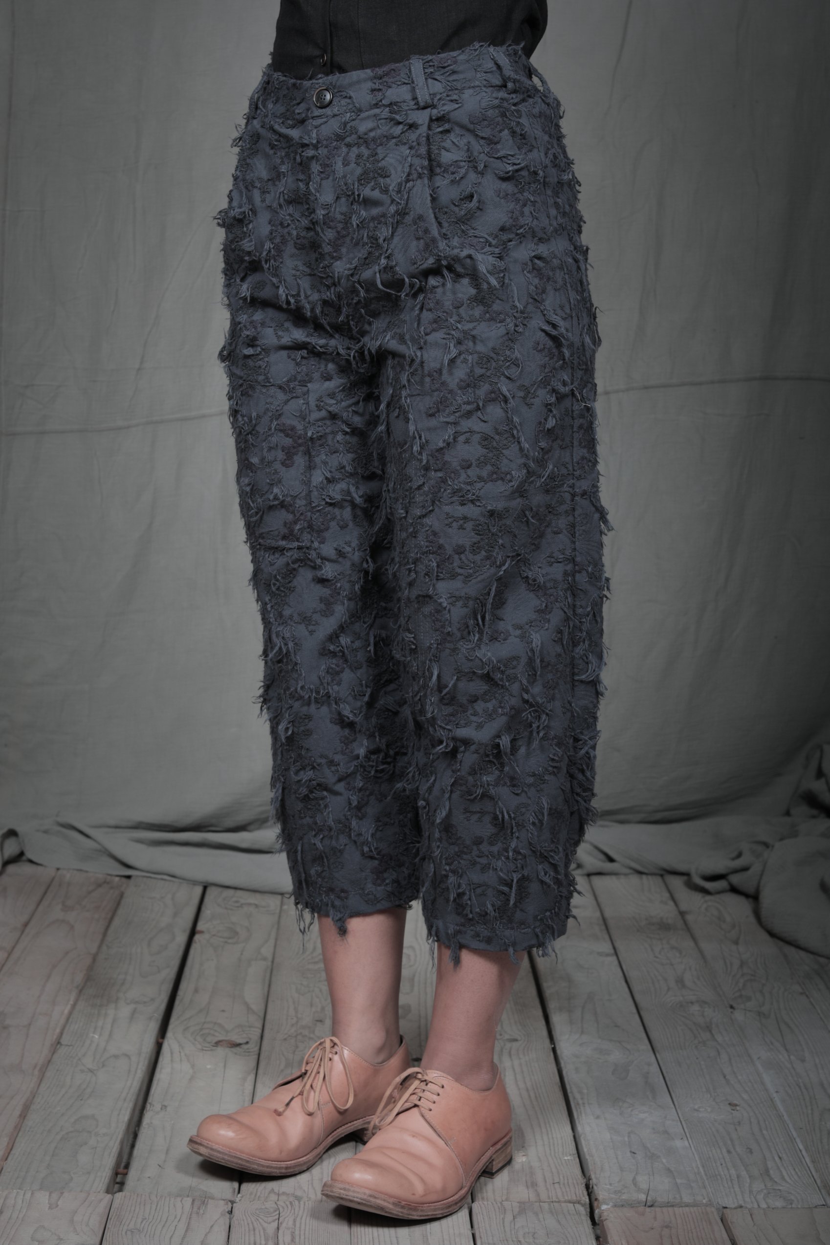 AM - SS2023 - MENS LOOKBOOK-1012 2.jpg