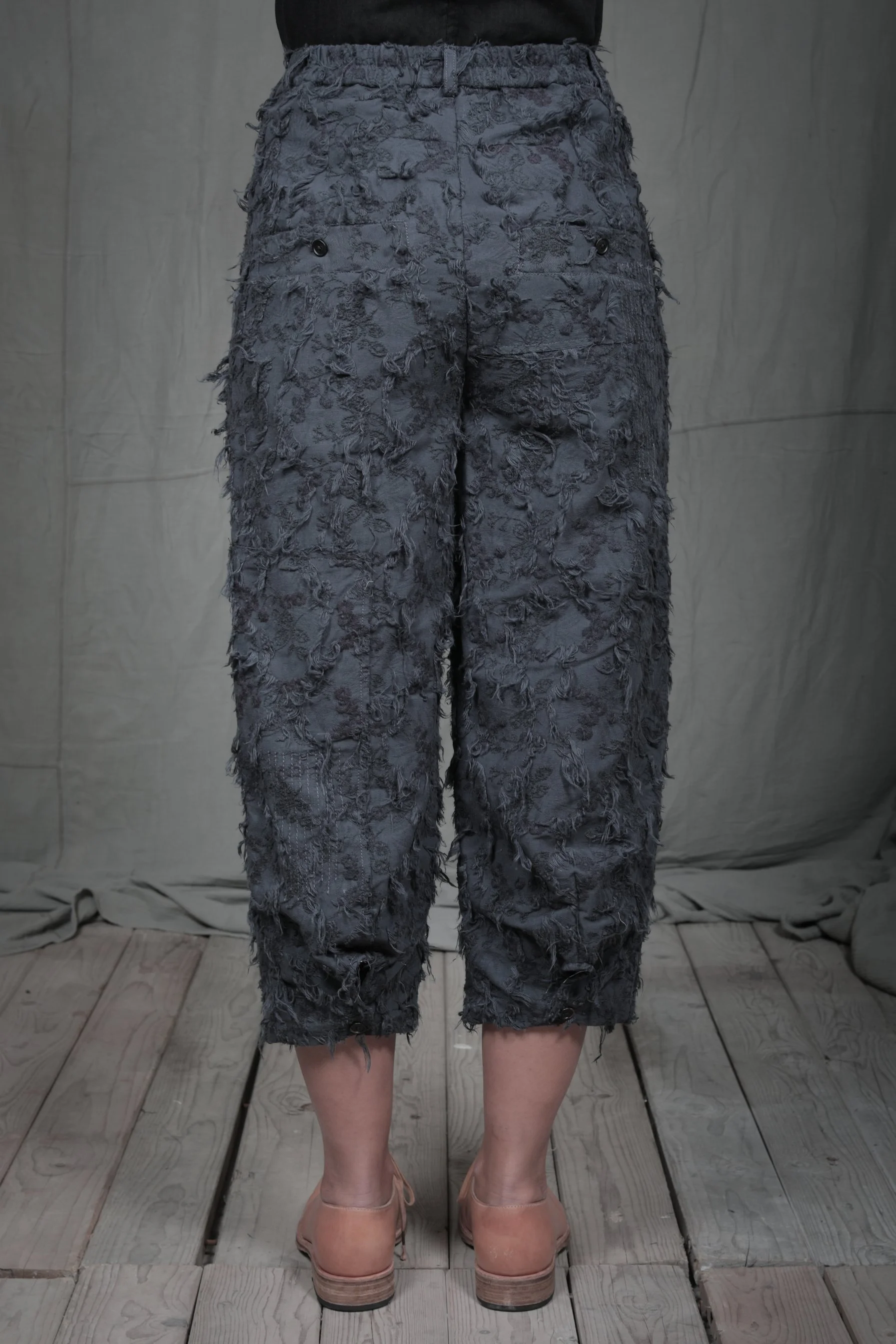 AM - SS2023 - MENS LOOKBOOK-1014 2.jpg
