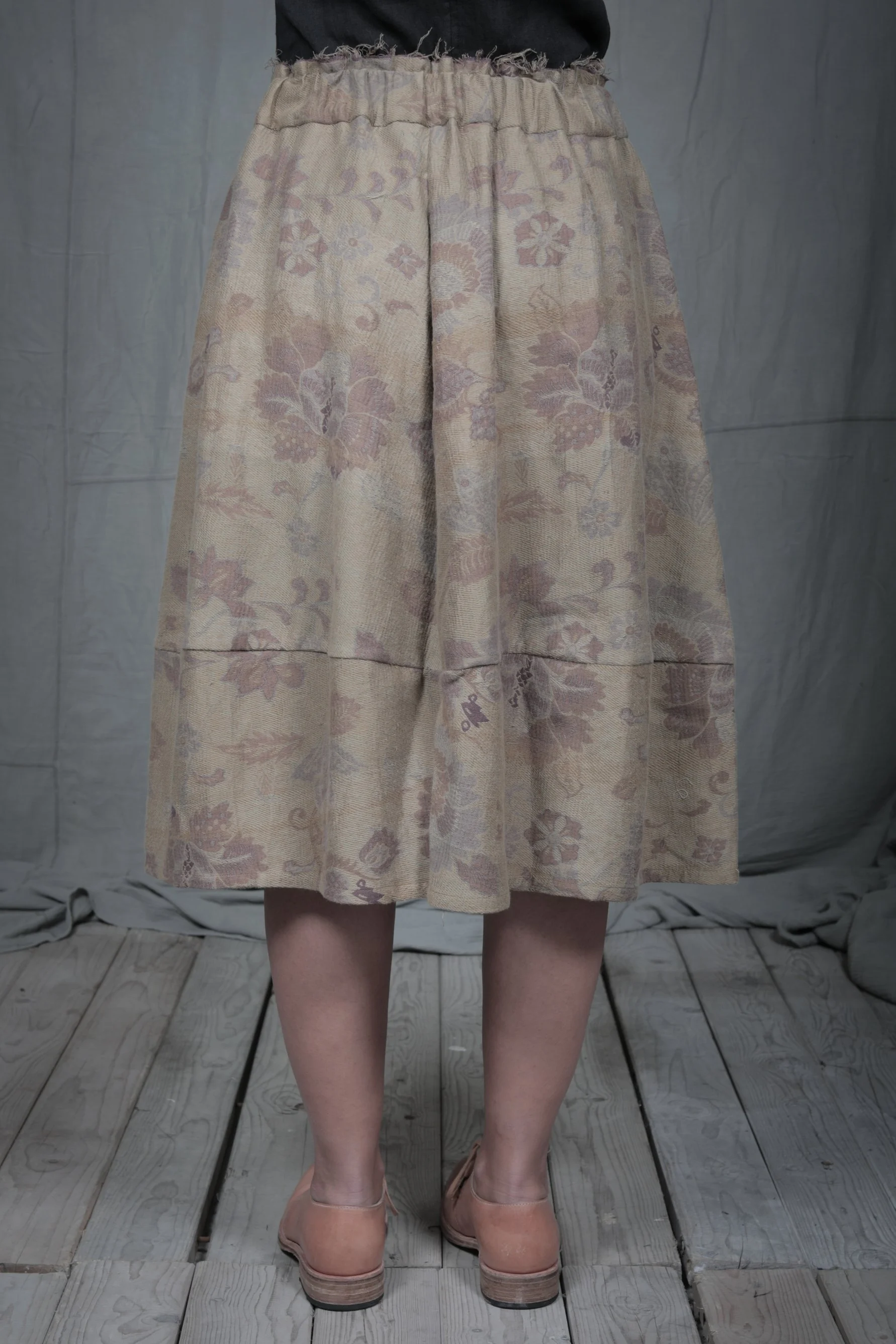 AM - SS2023 - MENS LOOKBOOK-1021 2.jpg