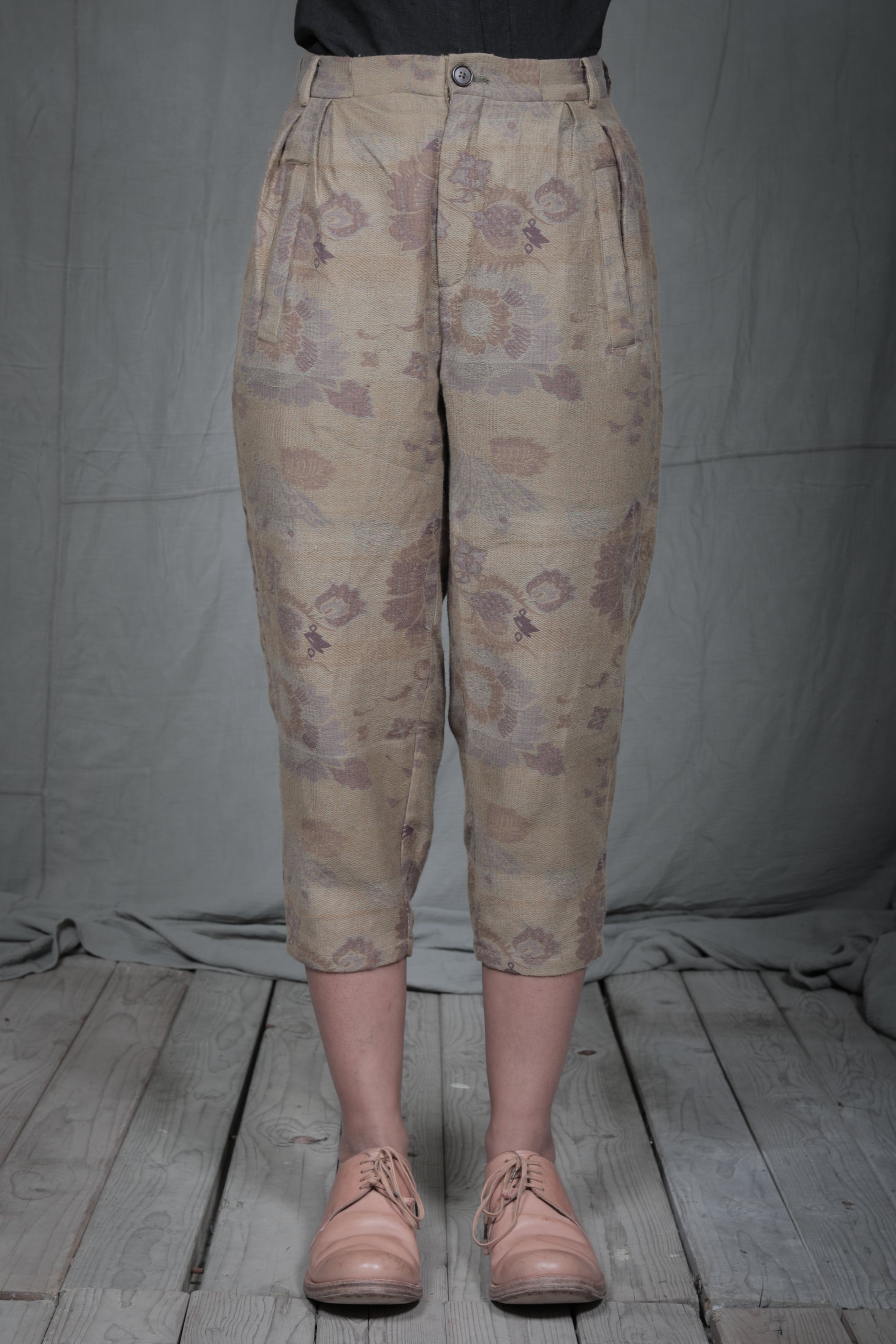 AM - SS2023 - MENS LOOKBOOK-1024 2.jpg