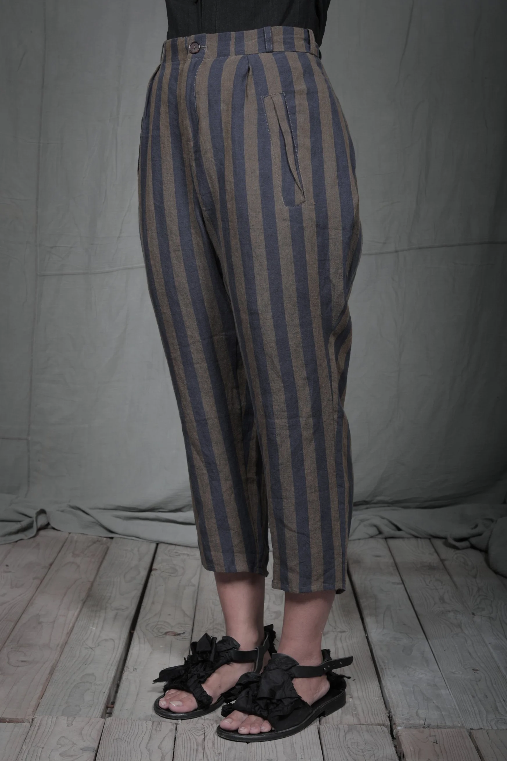 AM - SS2023 - MENS LOOKBOOK-1050 2.jpg