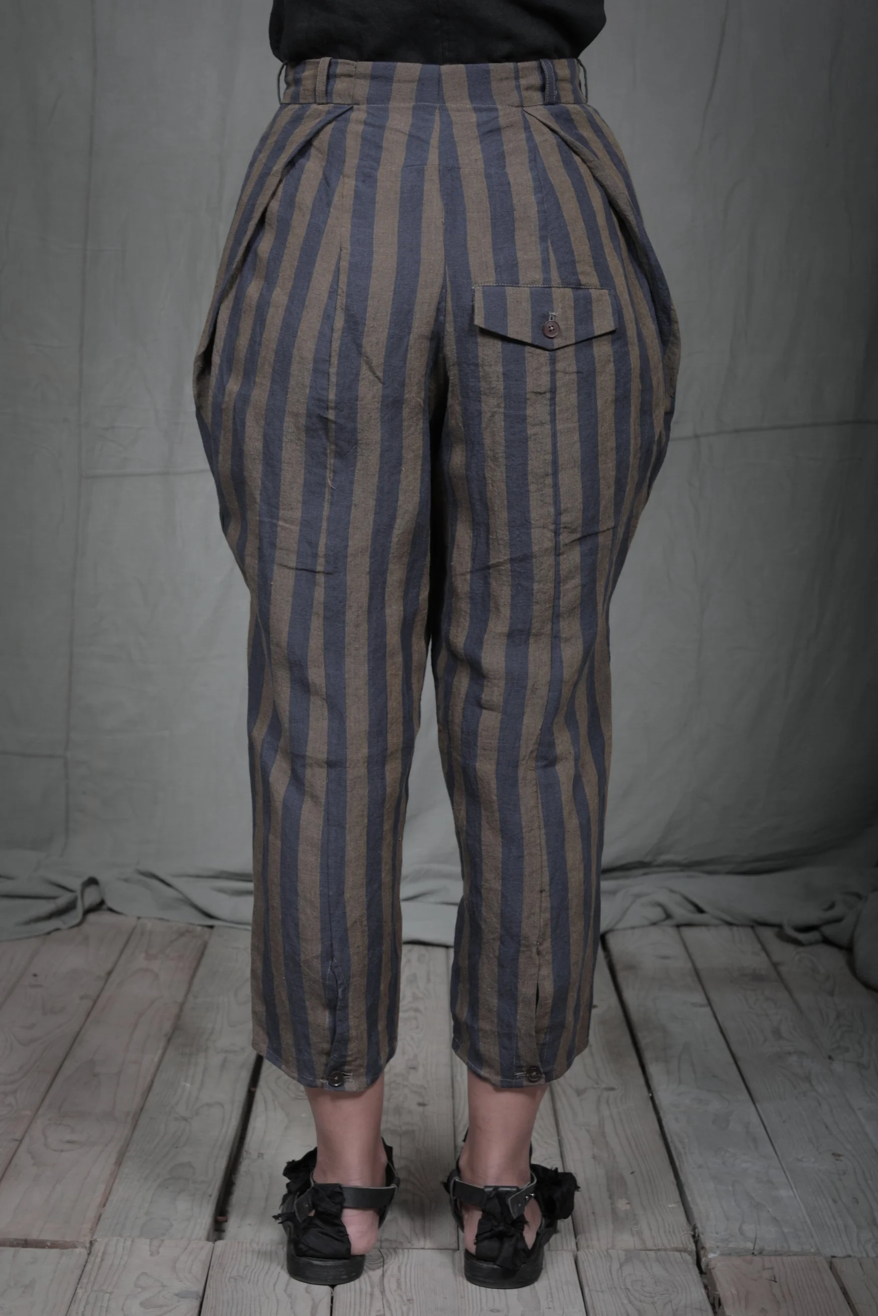 AM - SS2023 - MENS LOOKBOOK-1052 2.jpg