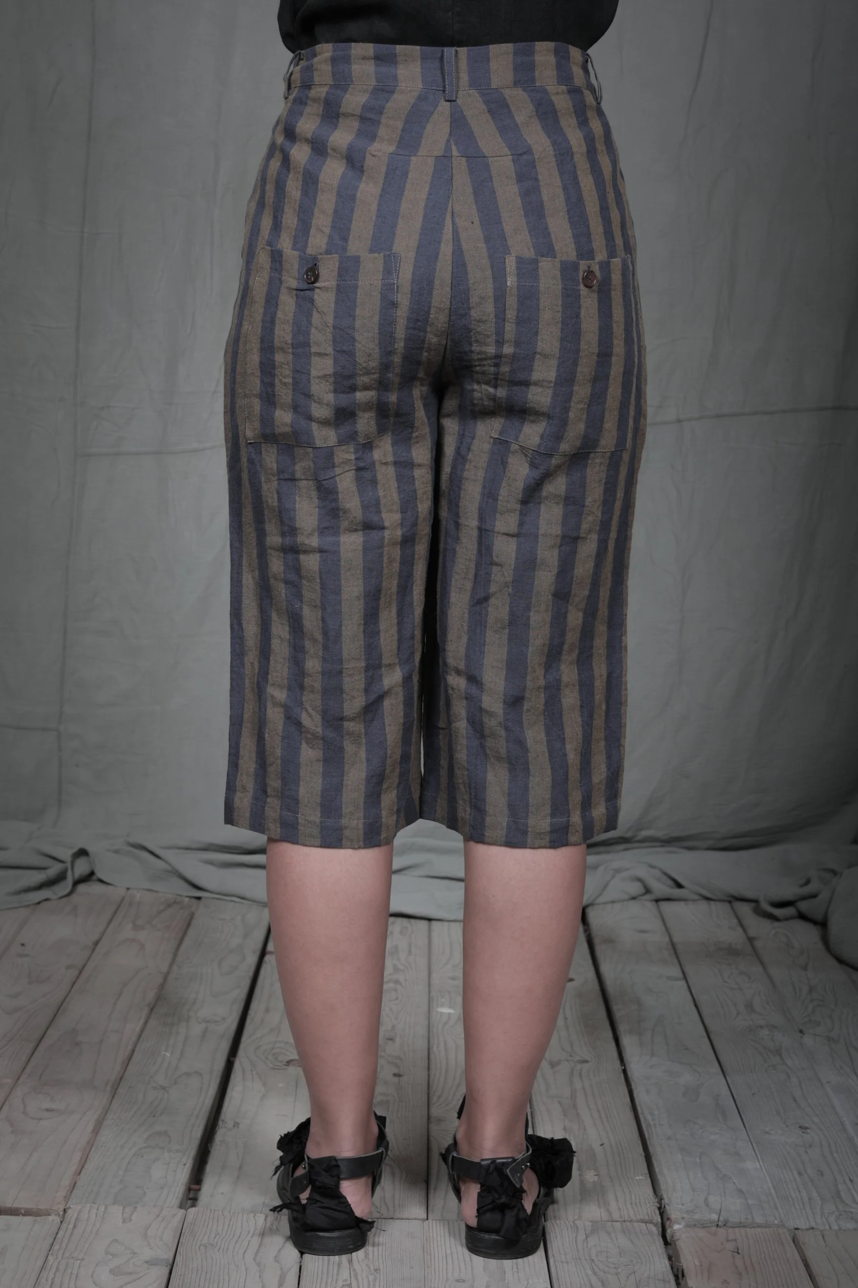 AM - SS2023 - MENS LOOKBOOK-1059 2.jpg