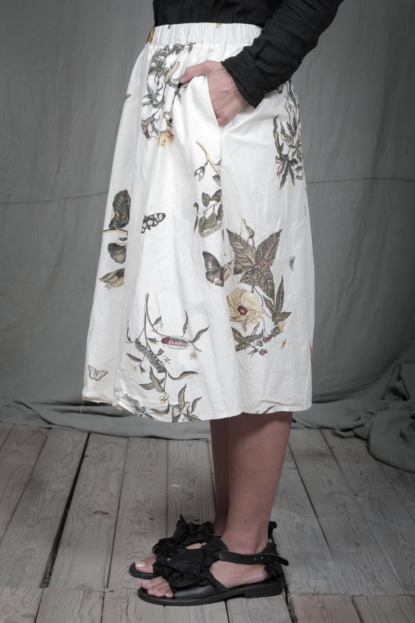 AM - SS2023 - MENS LOOKBOOK-1105 2.jpg