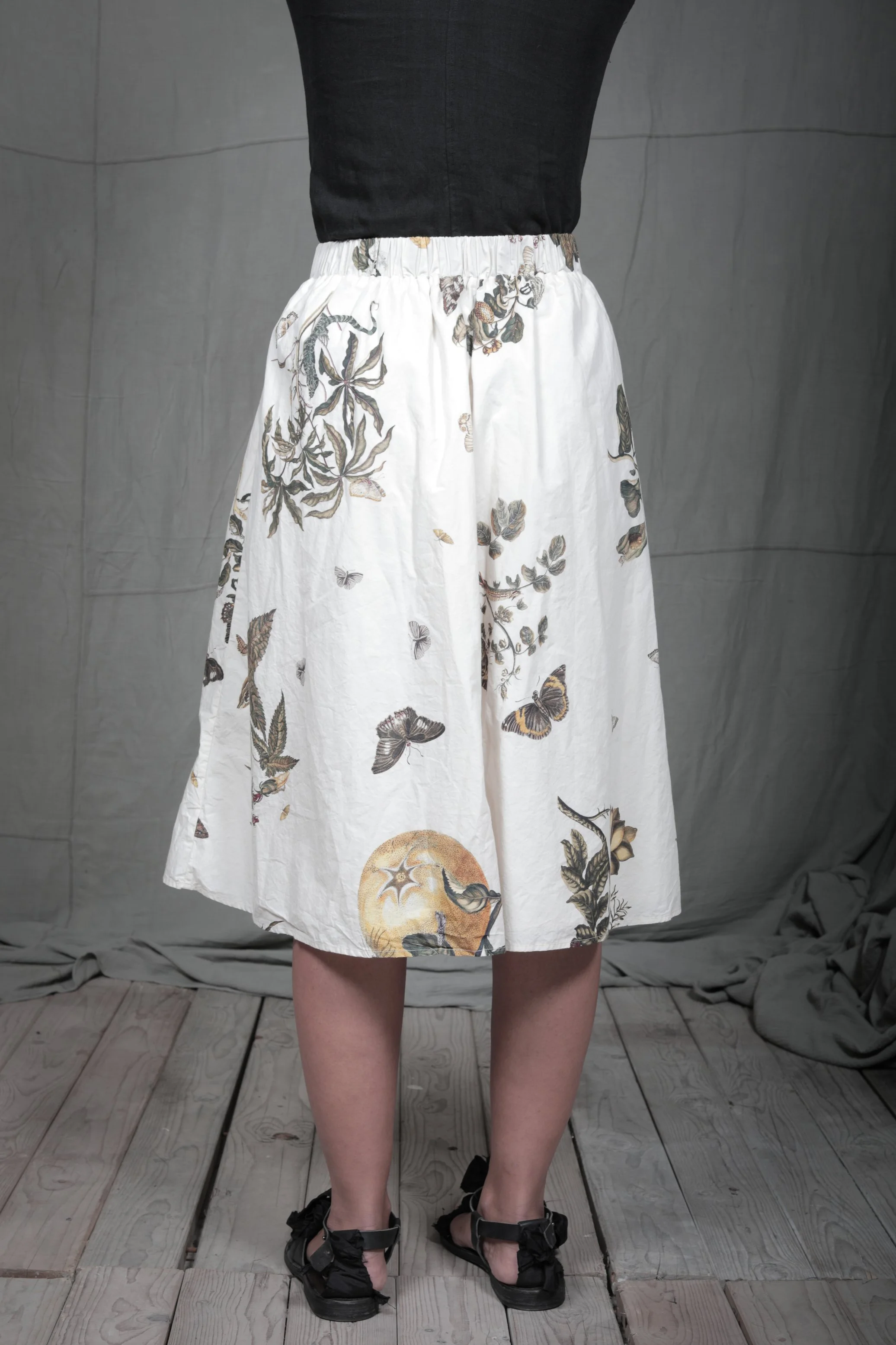 AM - SS2023 - MENS LOOKBOOK-1106 2.jpg
