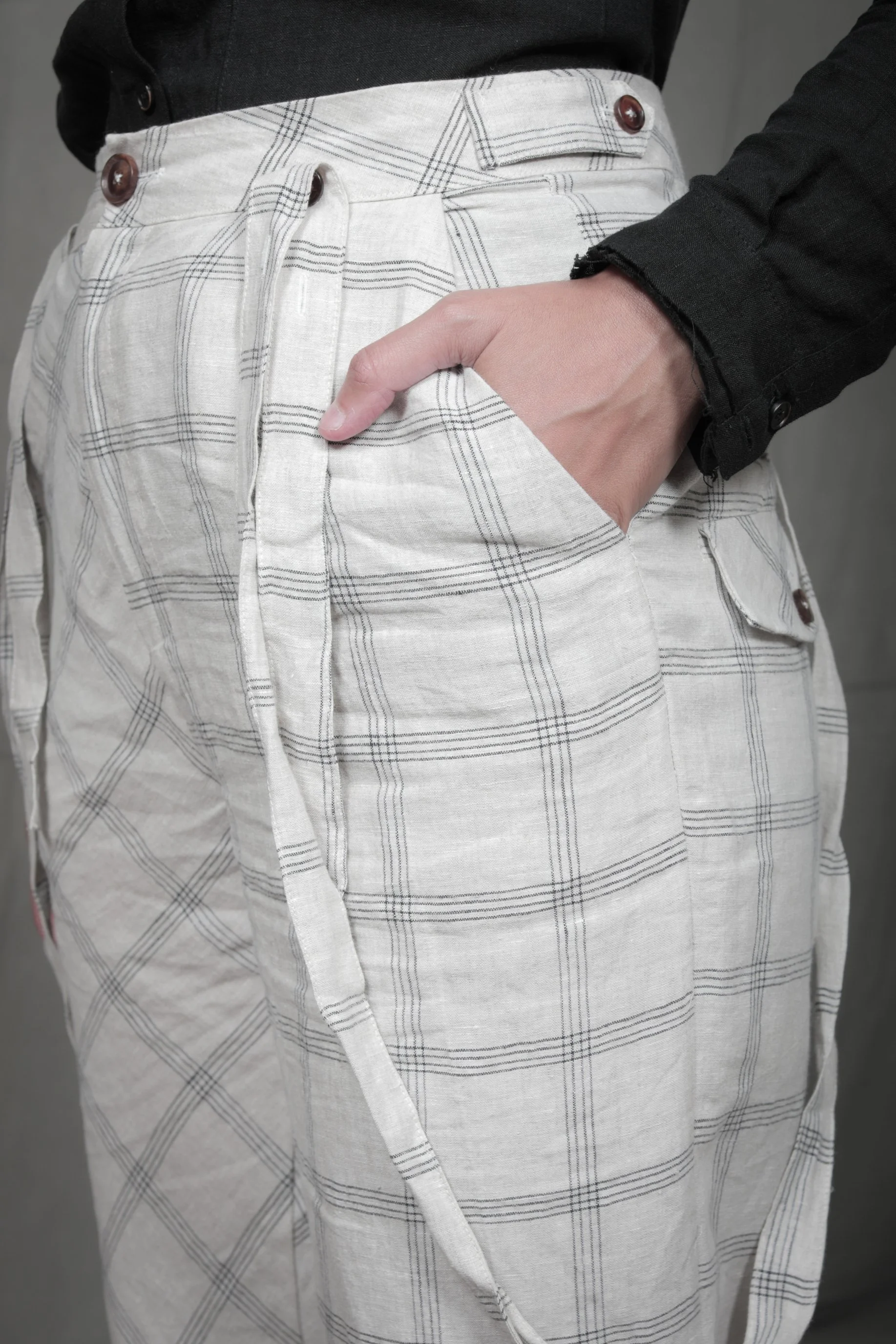 AM - SS2023 - MENS LOOKBOOK-1070 2.jpg