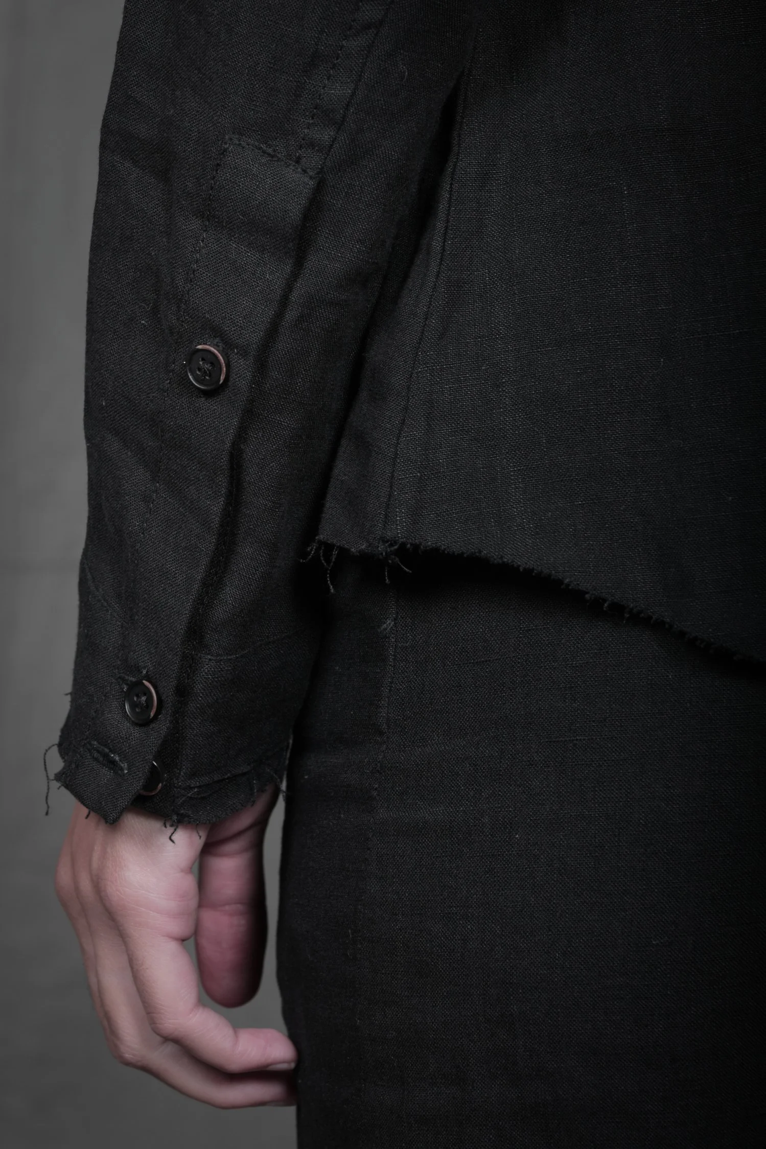 AM - SS2023 - MENS LOOKBOOK-1134.jpg