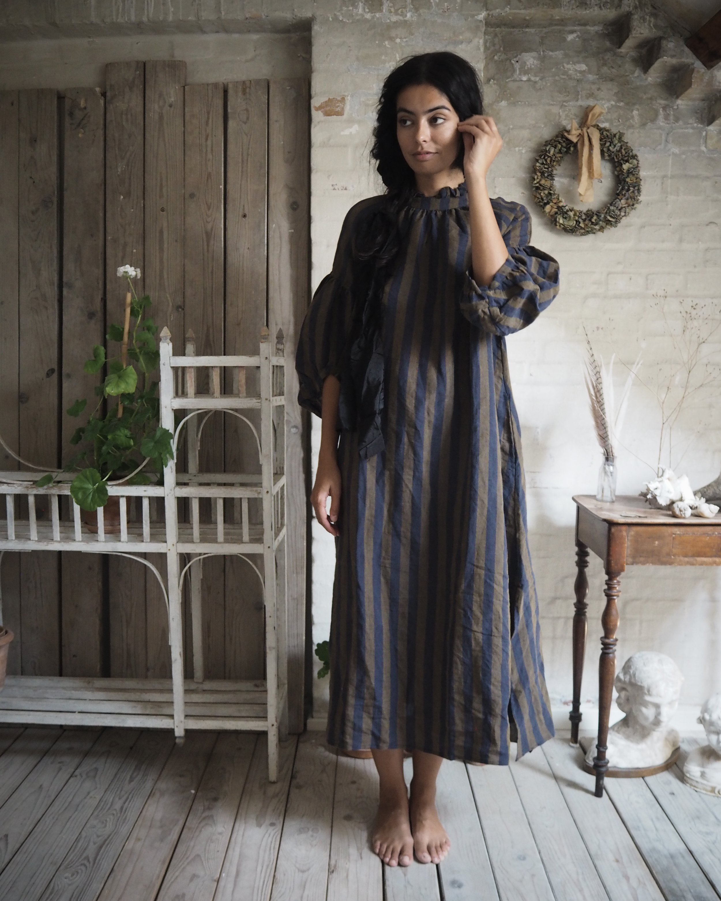 AM - SS2023 - CAMPAIGN-158.jpg