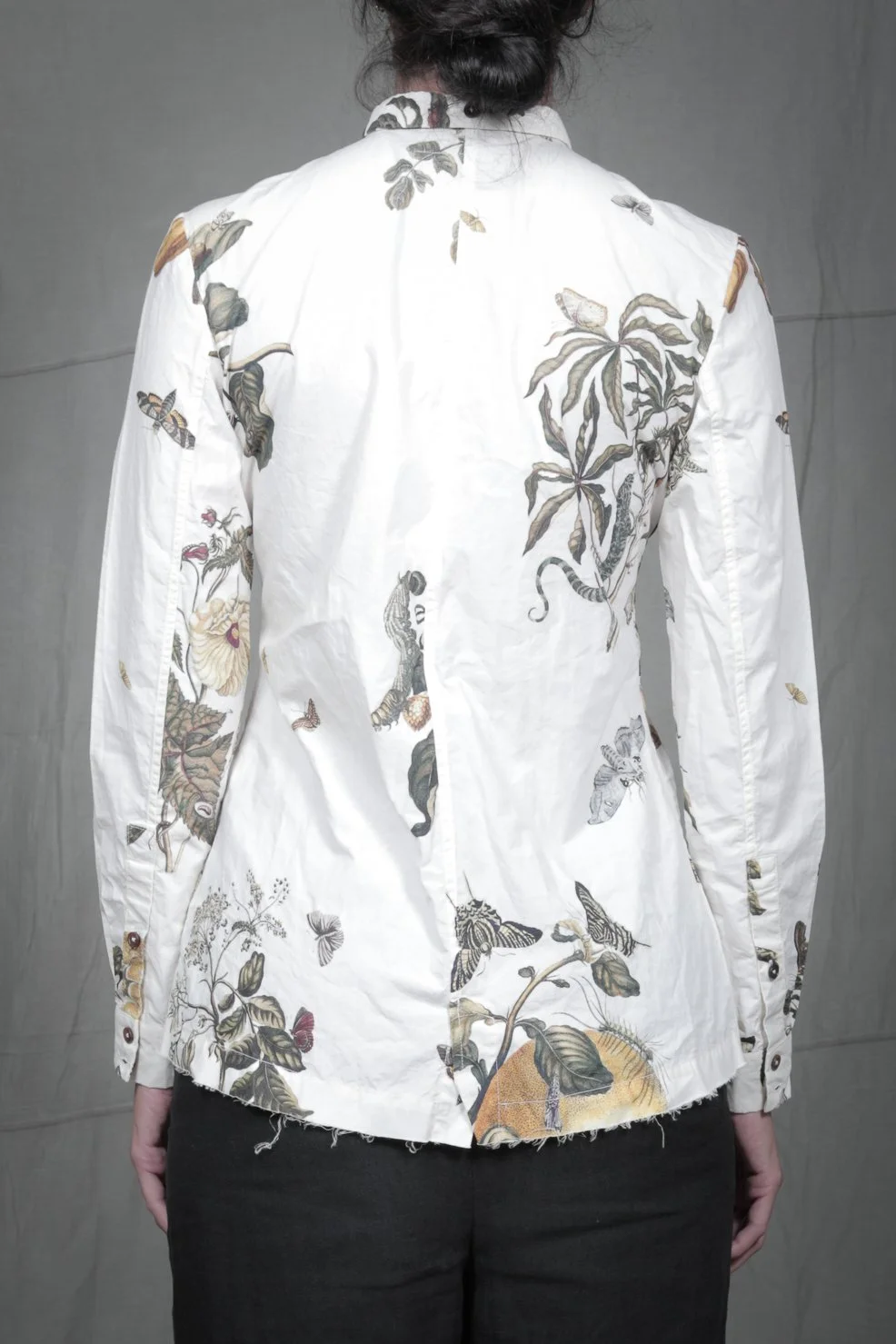 AM - SS2023 - MENS LOOKBOOK-1323.jpg