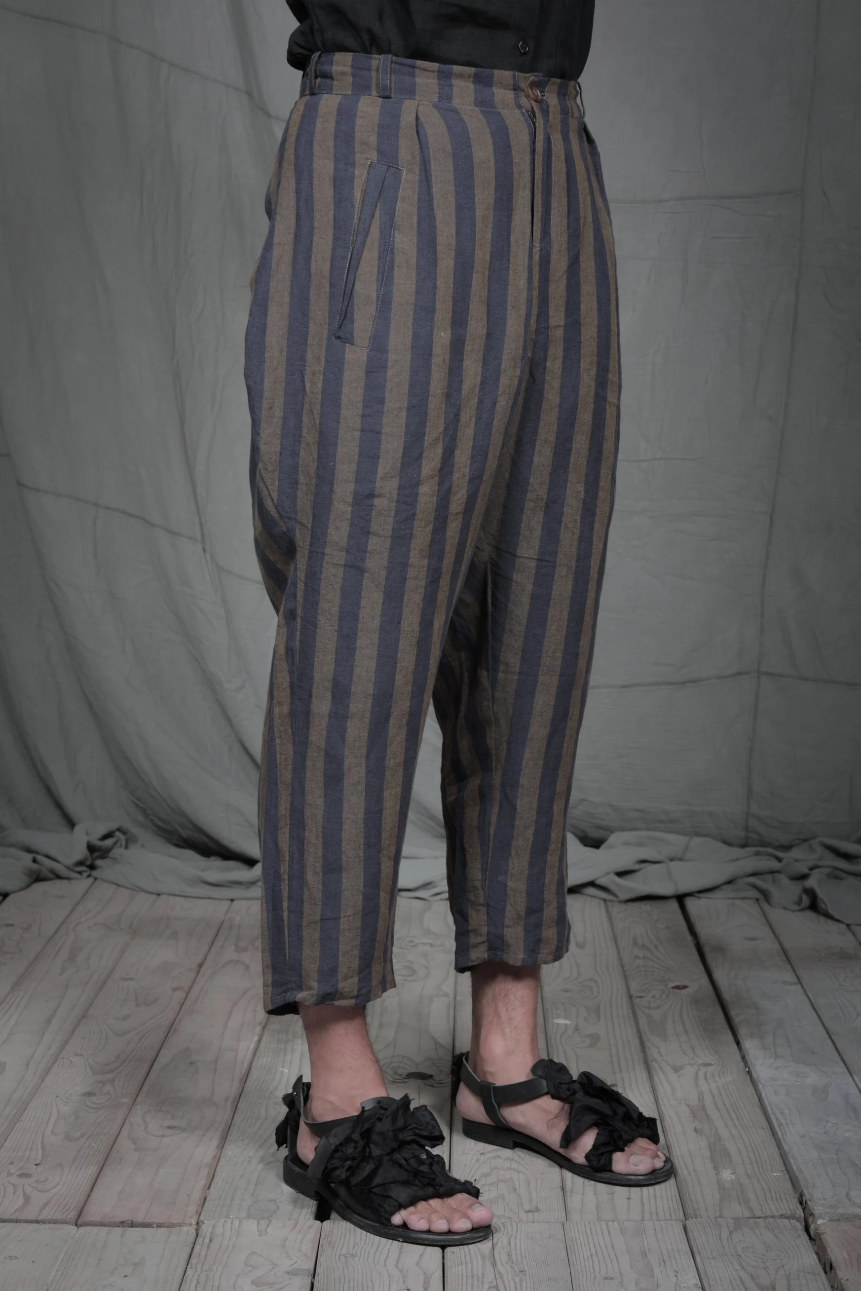AM - SS2023 - MENS LOOKBOOK-1304.jpg