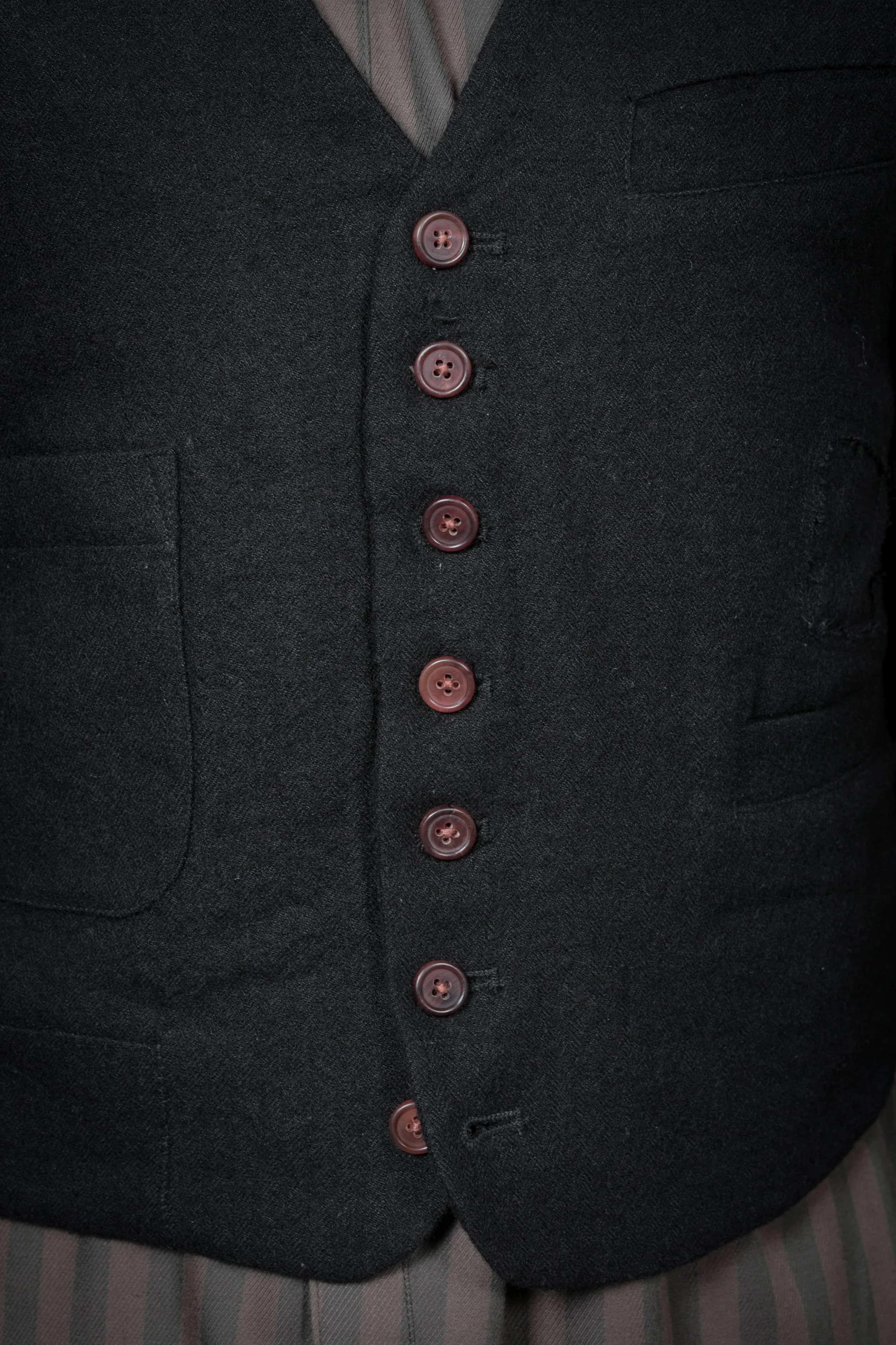 AM - AW2023 - LOOKBOOK-402.jpg