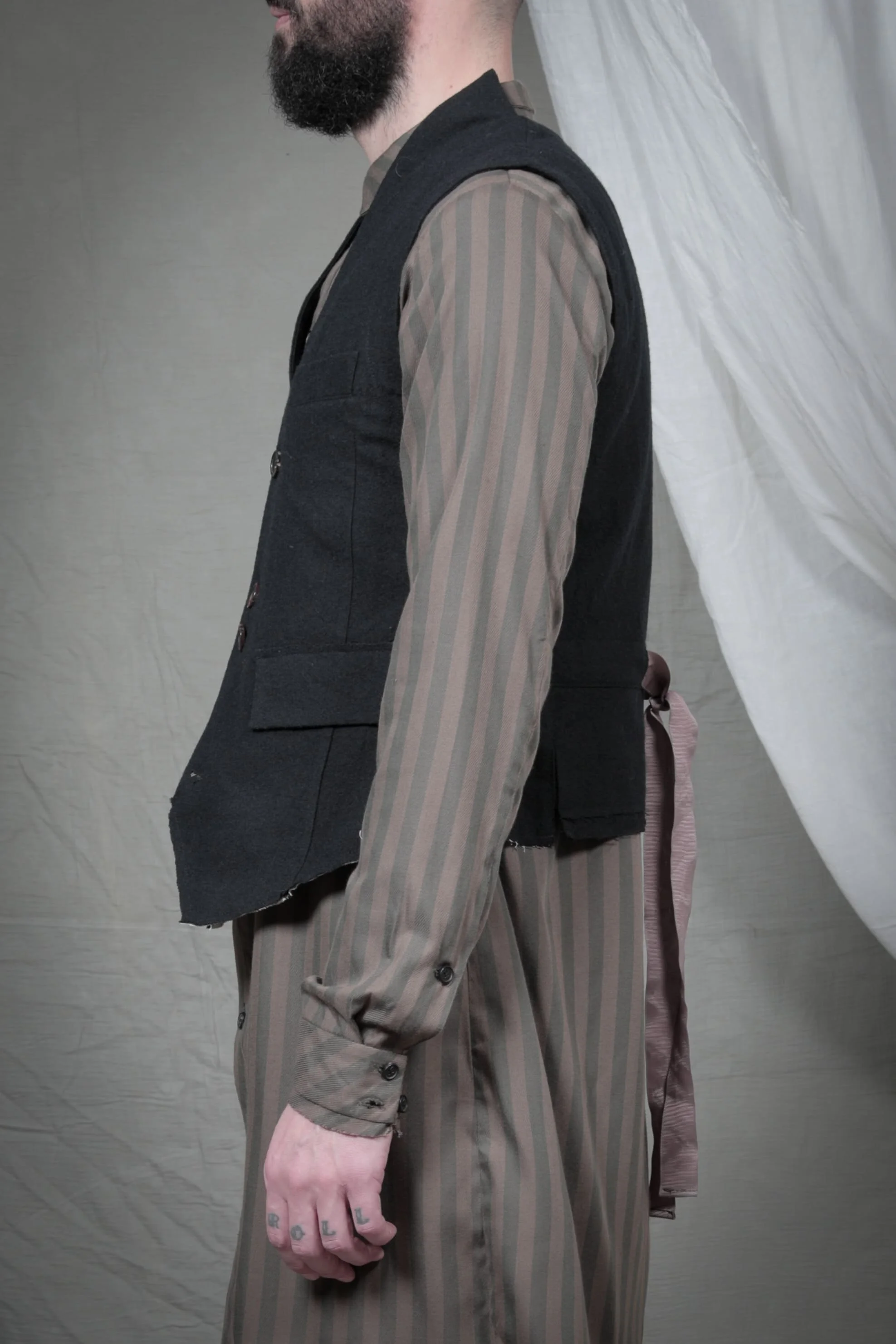 AM - AW2023 - LOOKBOOK-417.jpg