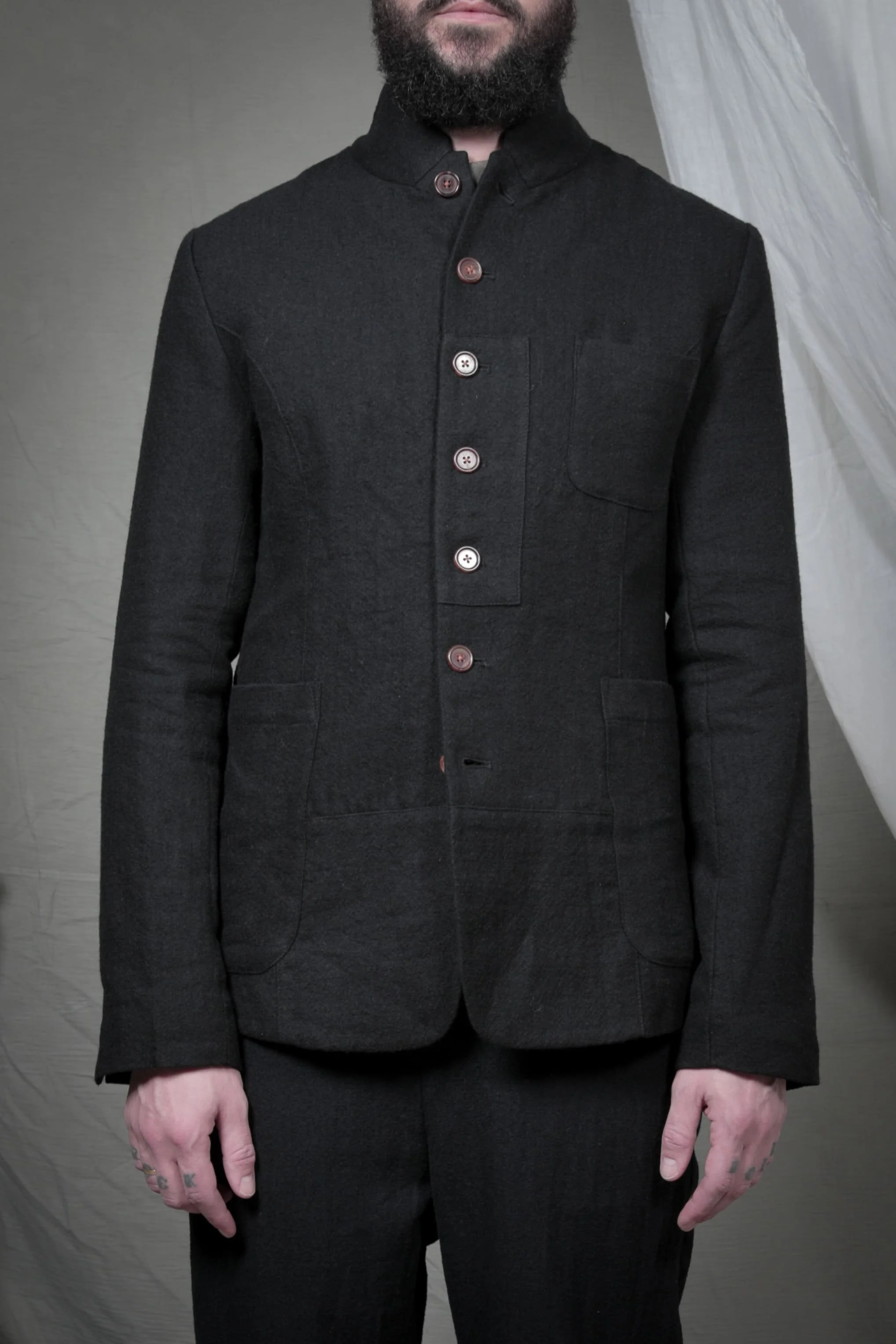 AM - AW2023 - LOOKBOOK-456.jpg