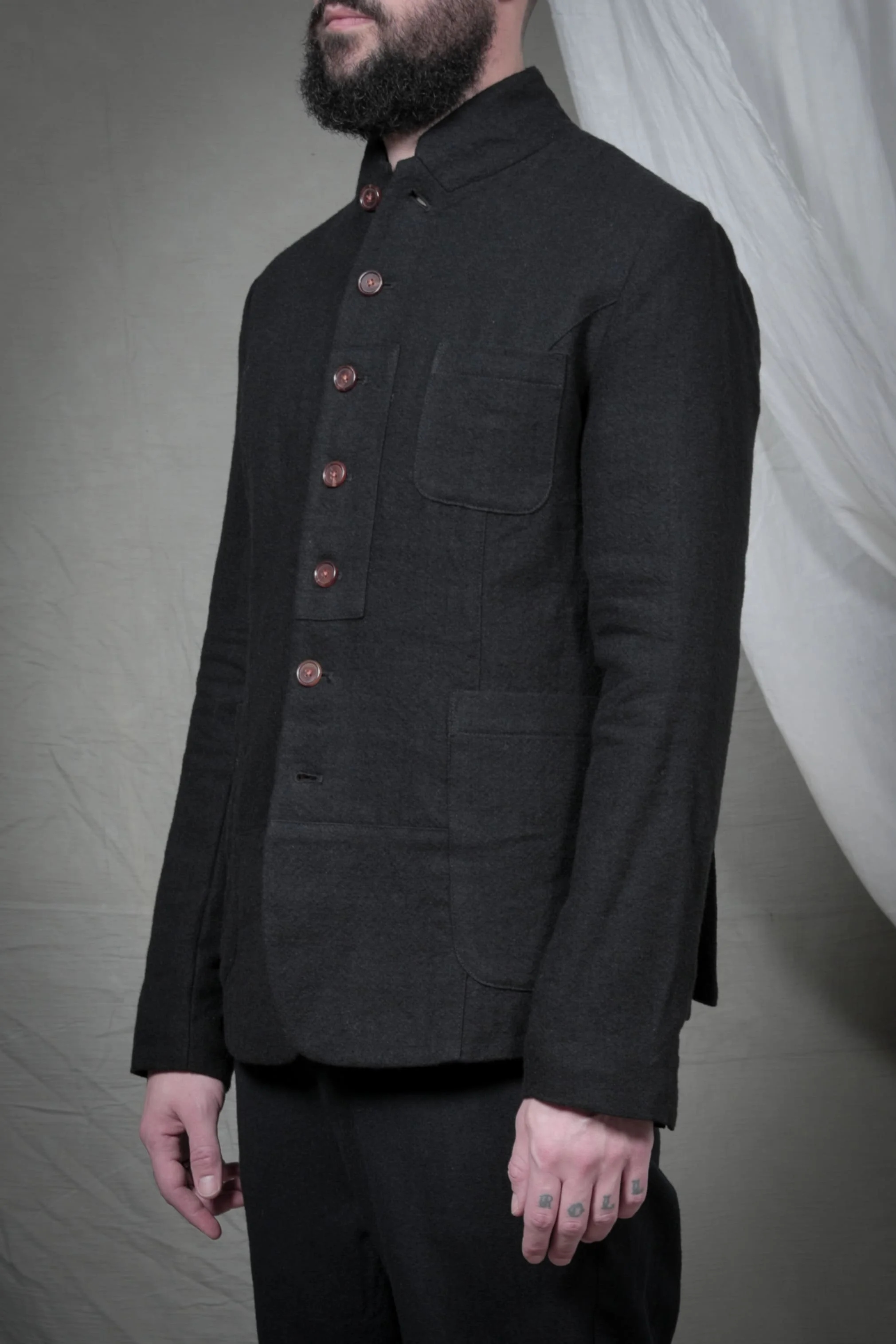 AM - AW2023 - LOOKBOOK-457.jpg