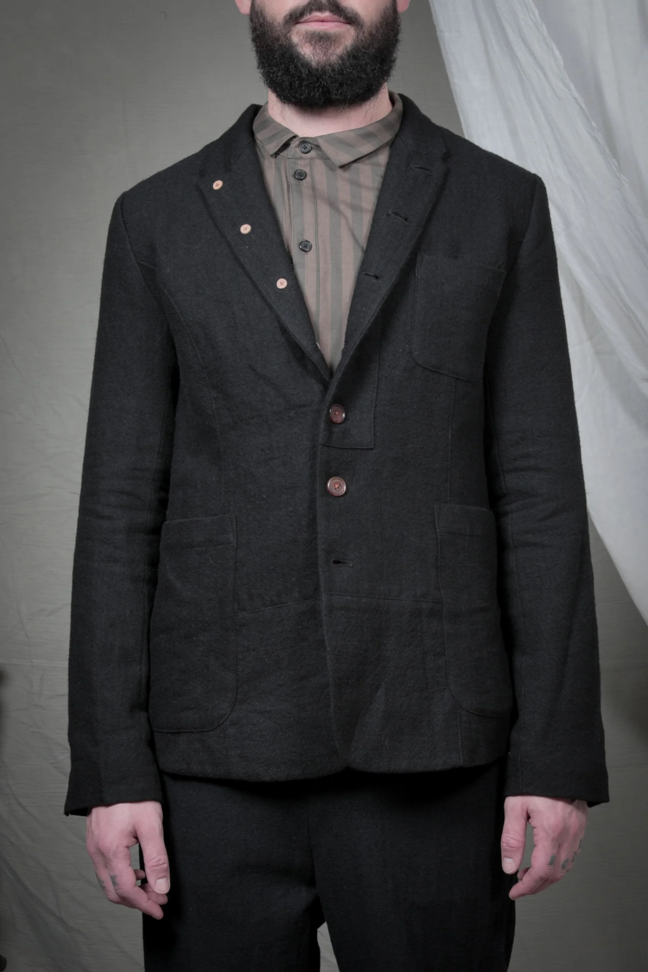 AM - AW2023 - LOOKBOOK-469.jpg