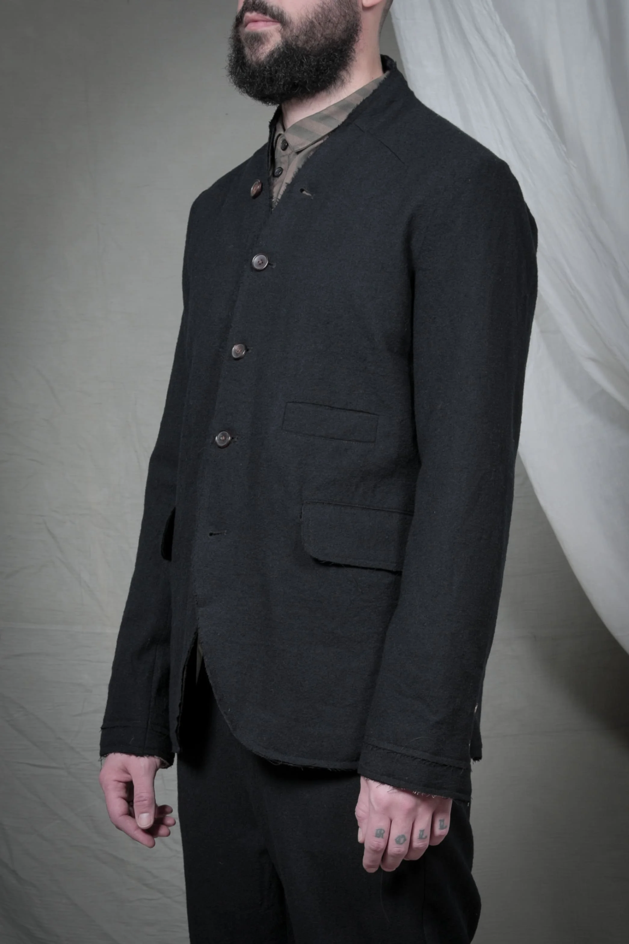 AM - AW2023 - LOOKBOOK-528.jpg