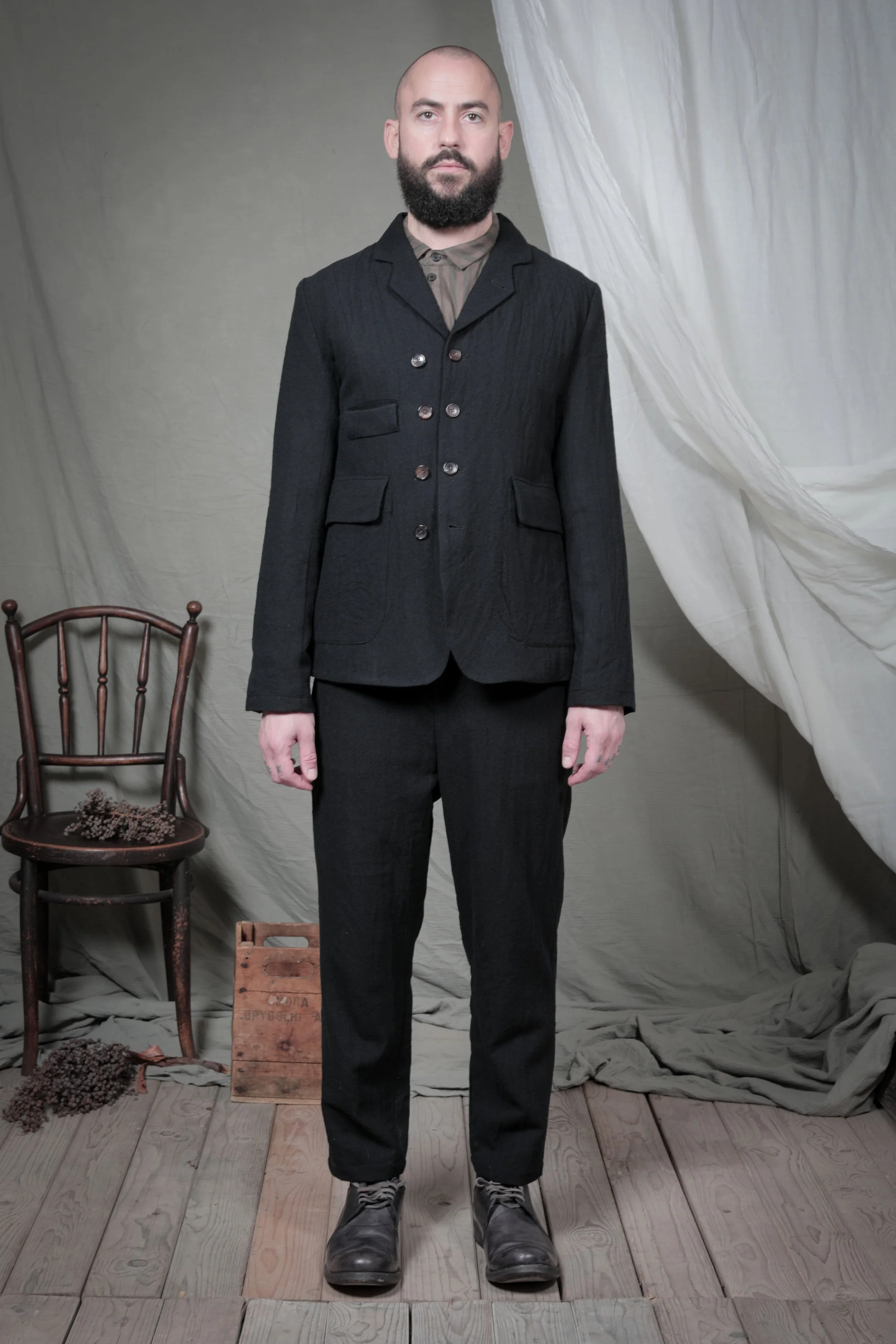 AM - AW2023 - LOOKBOOK-575.jpg