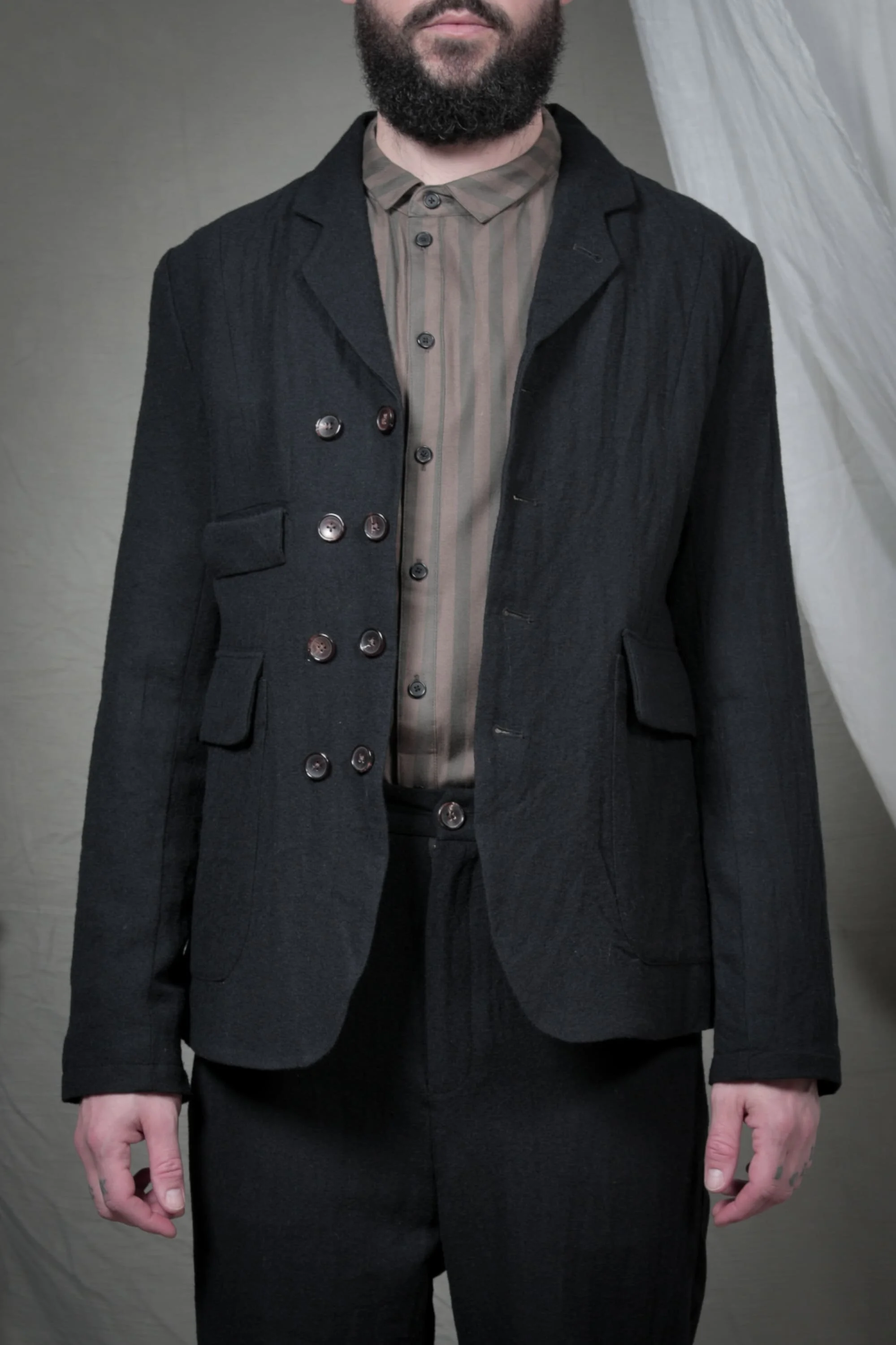AM - AW2023 - LOOKBOOK-588.jpg