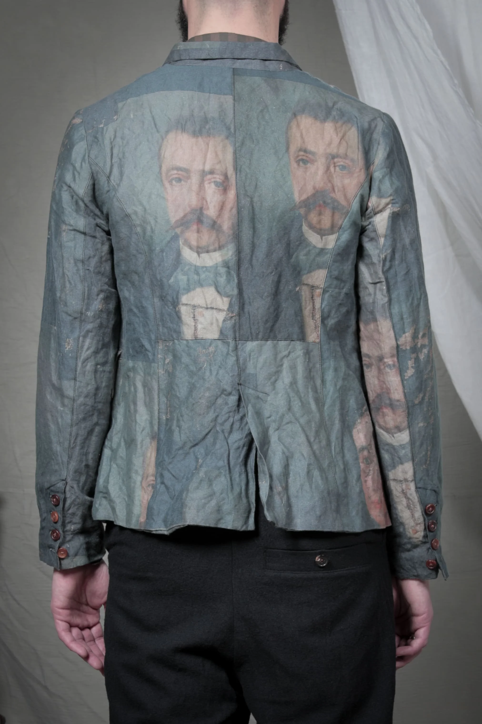 AM - AW2023 - LOOKBOOK-650.jpg