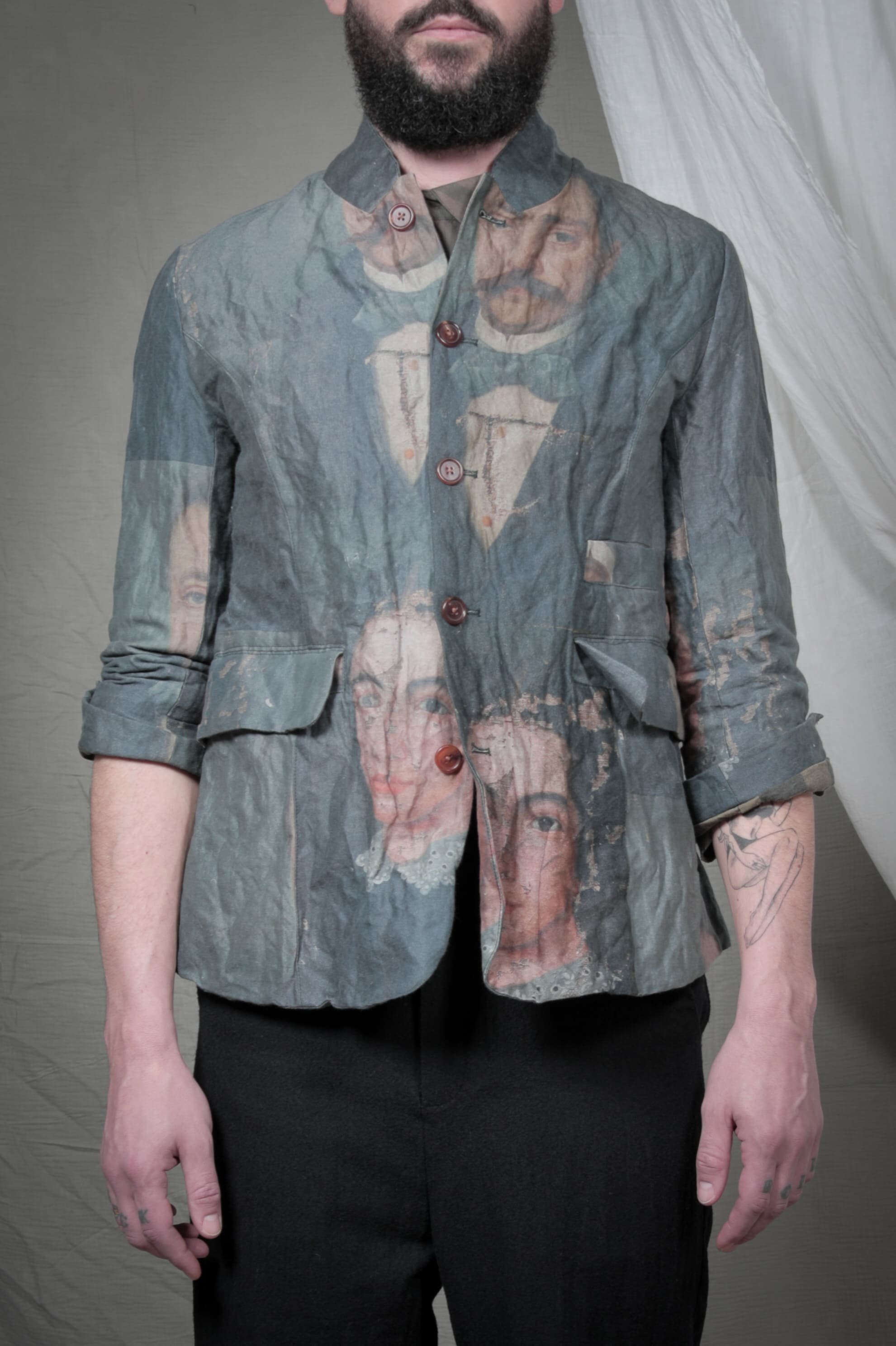 AM - AW2023 - LOOKBOOK-675.jpg