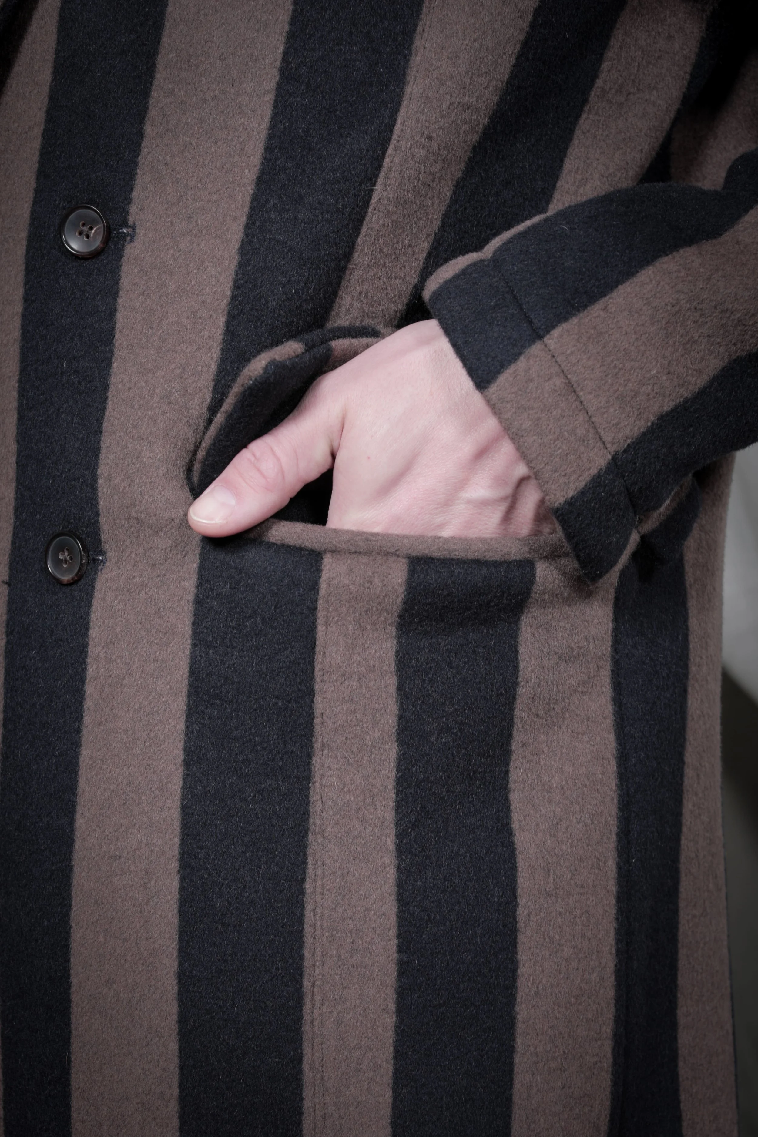 AM - AW2023 - LOOKBOOK-734.jpg