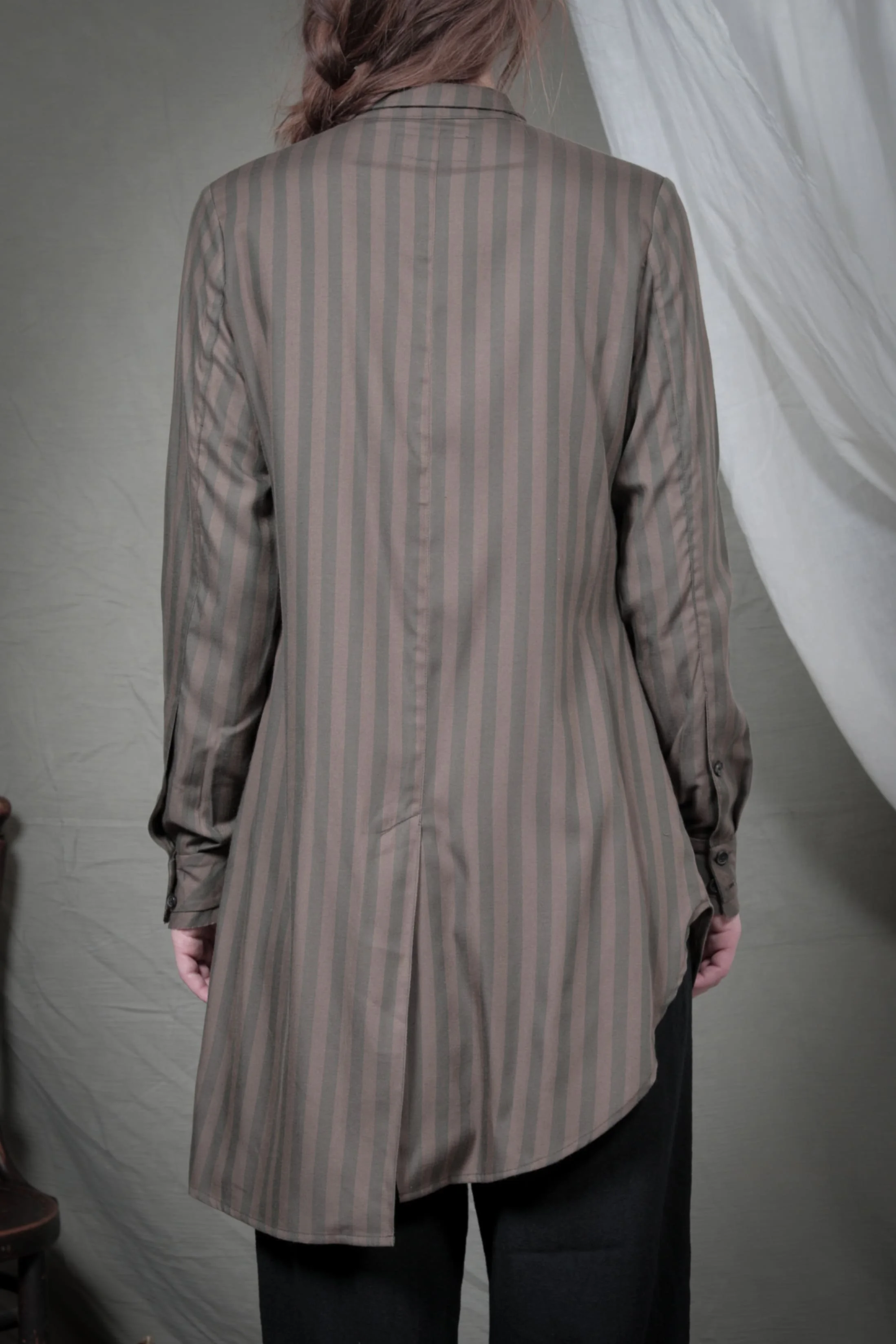 AM - AW2023 - LOOKBOOK-5.jpg