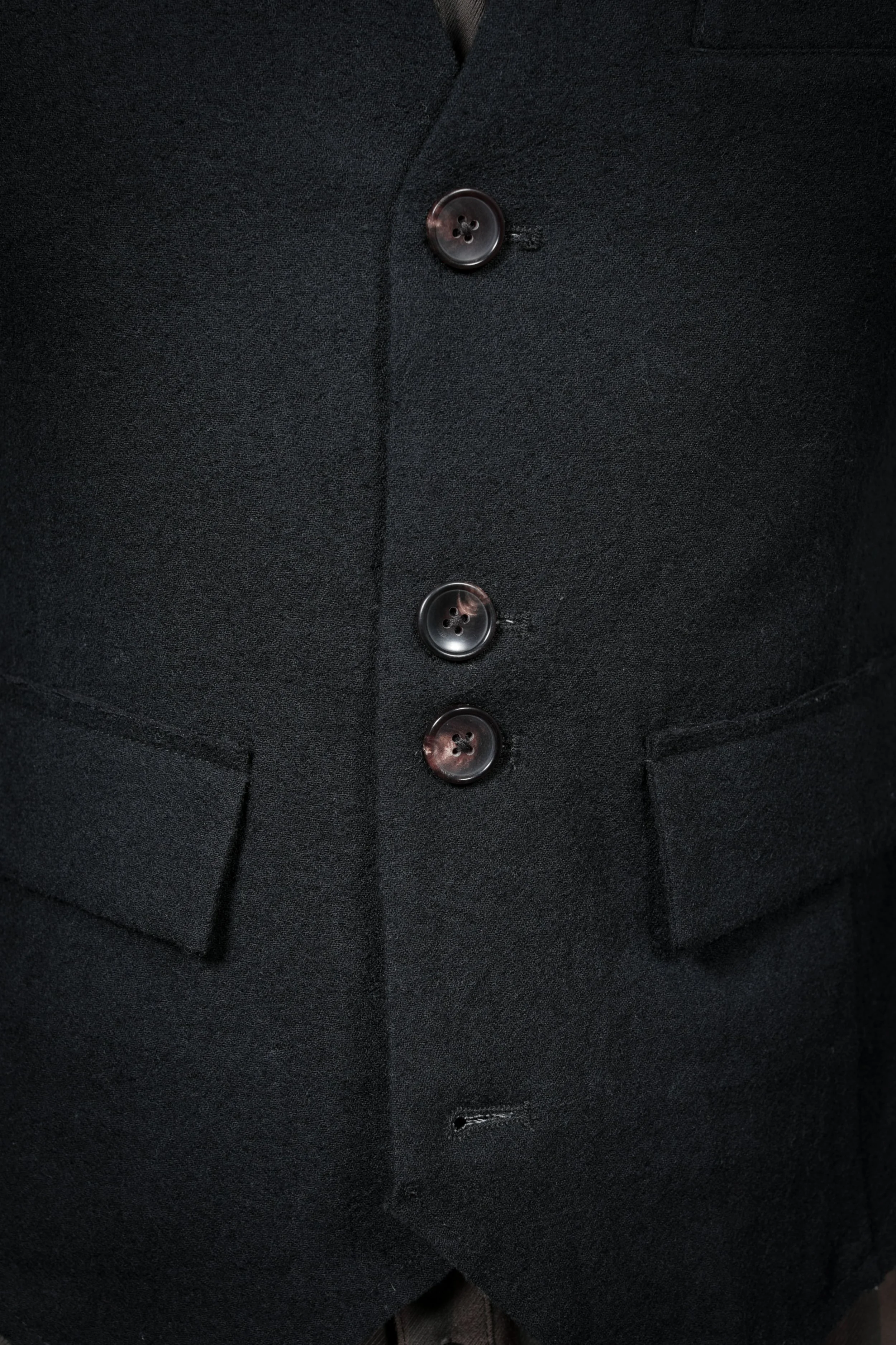 AM - AW2023 - LOOKBOOK-26.jpg