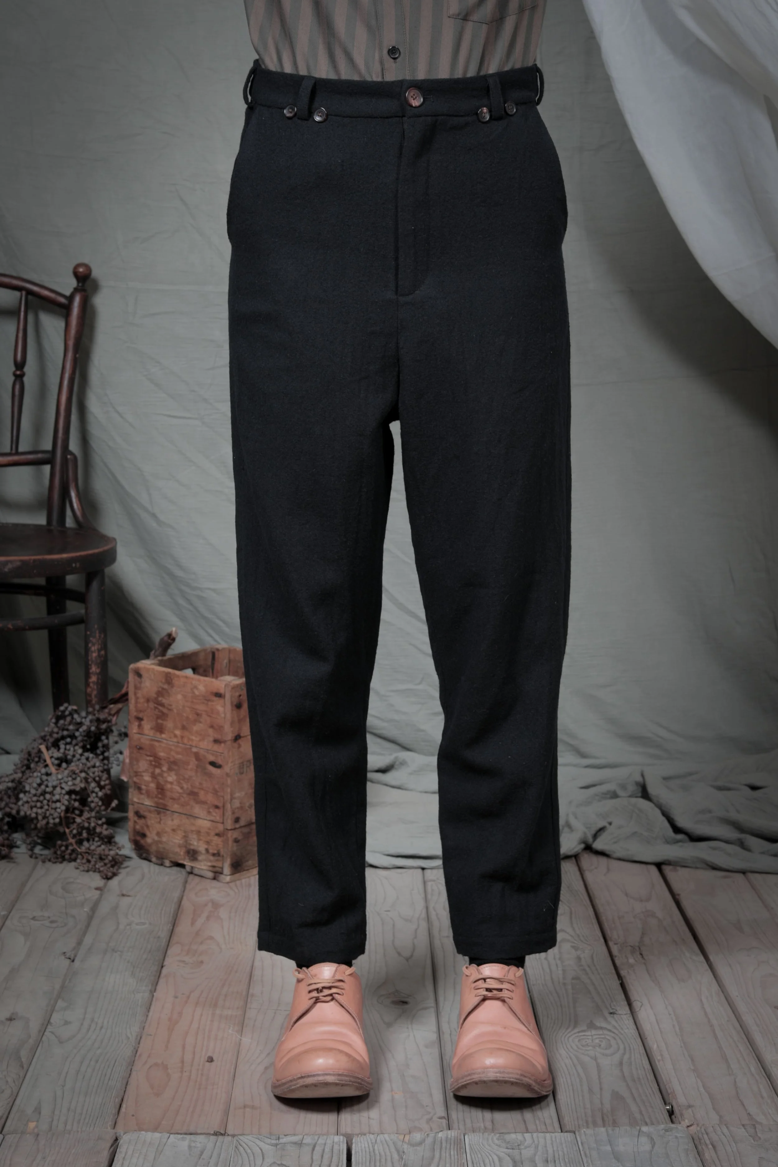 AM - AW2023 - LOOKBOOK-32.jpg
