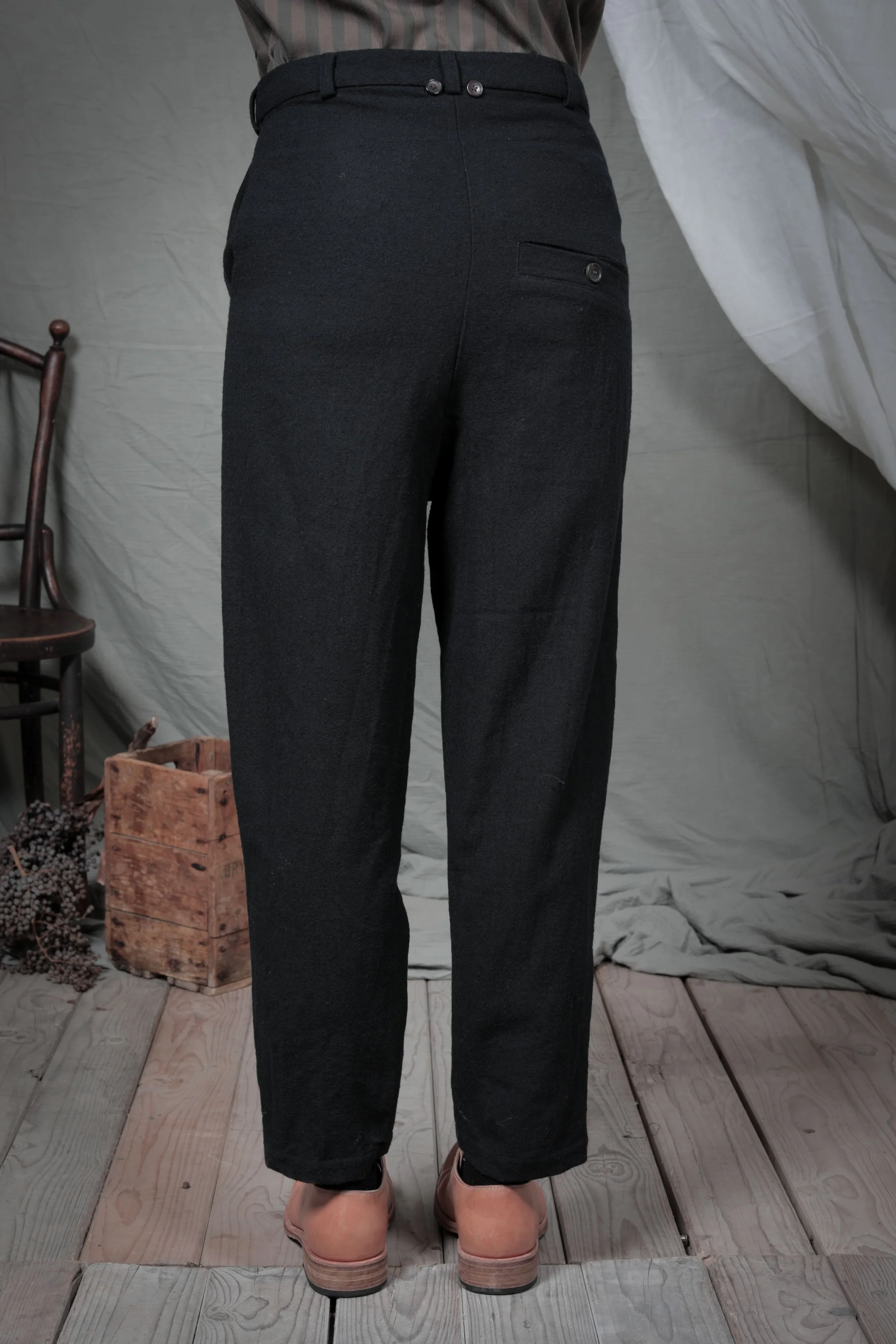 AM - AW2023 - LOOKBOOK-34.jpg
