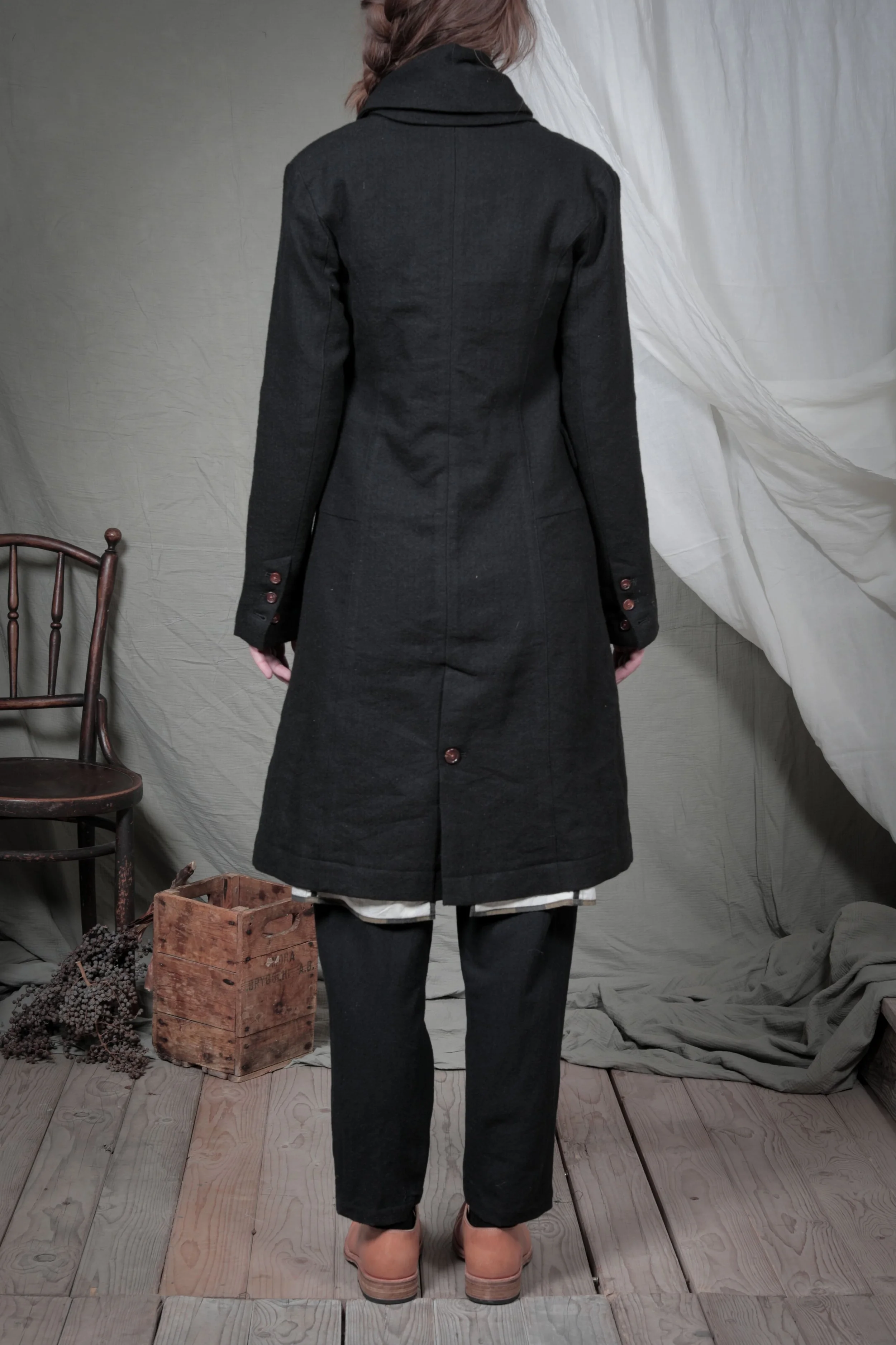 AM - AW2023 - LOOKBOOK-43.jpg