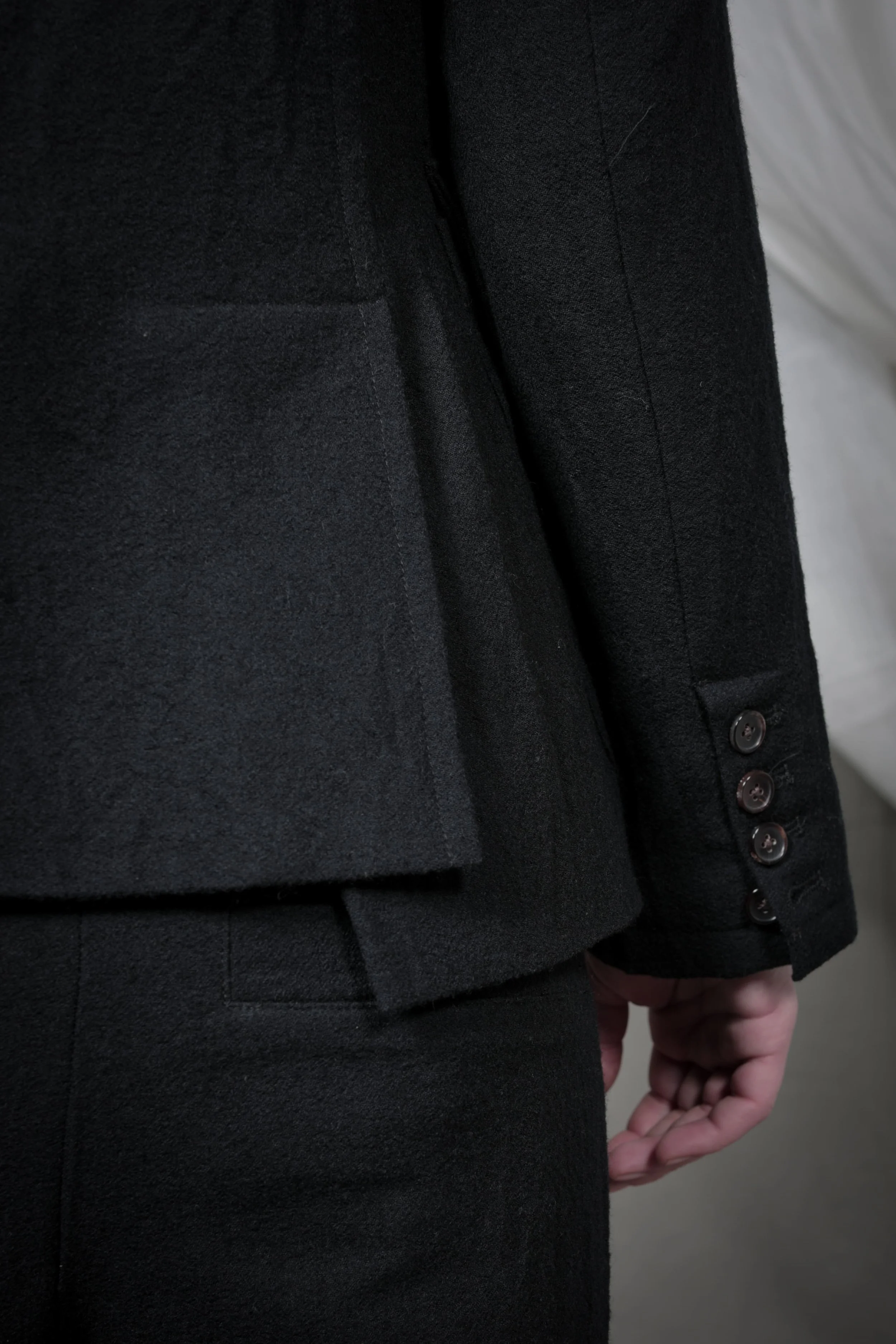 AM - AW2023 - LOOKBOOK-132.jpg