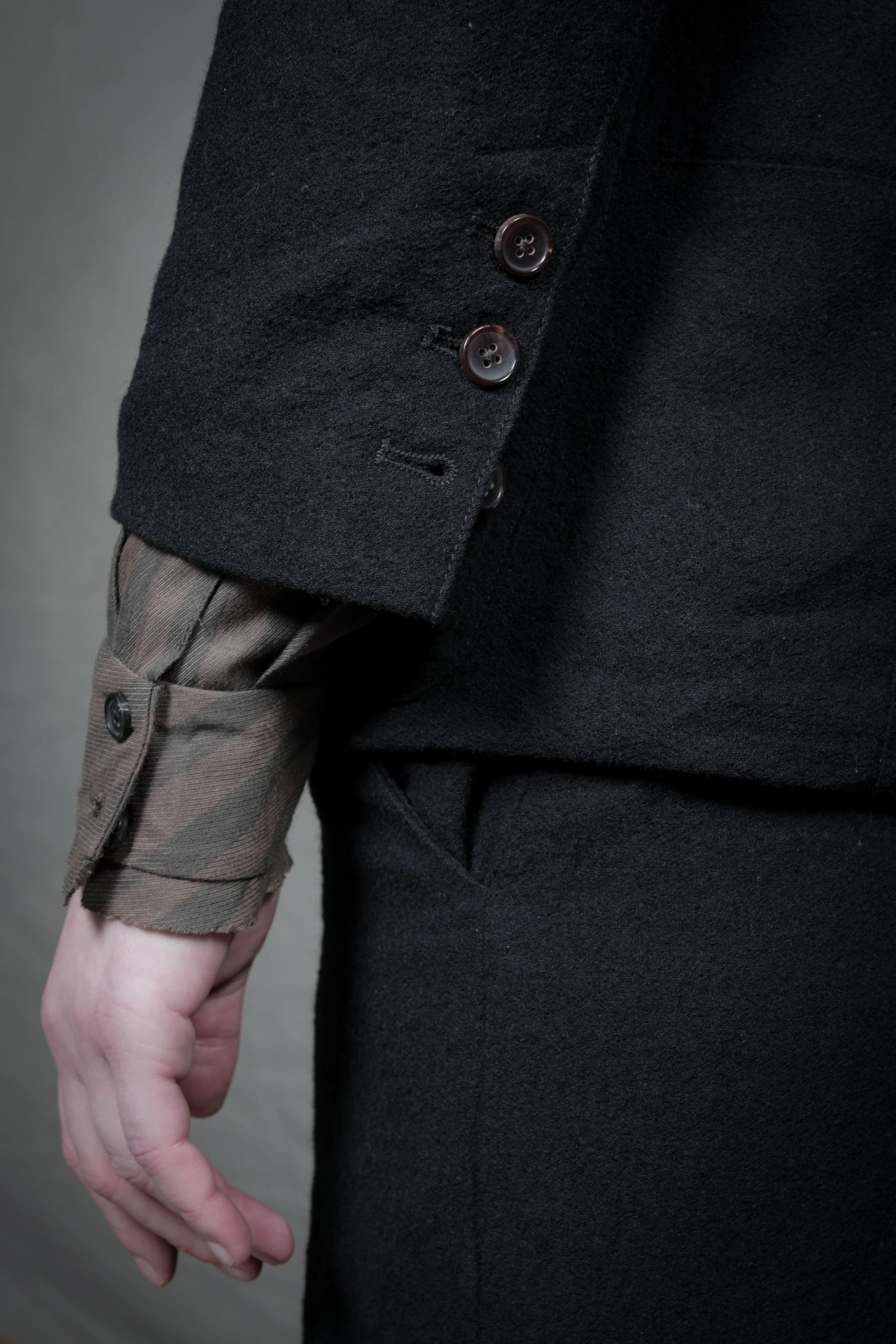 AM - AW2023 - LOOKBOOK-164.jpg